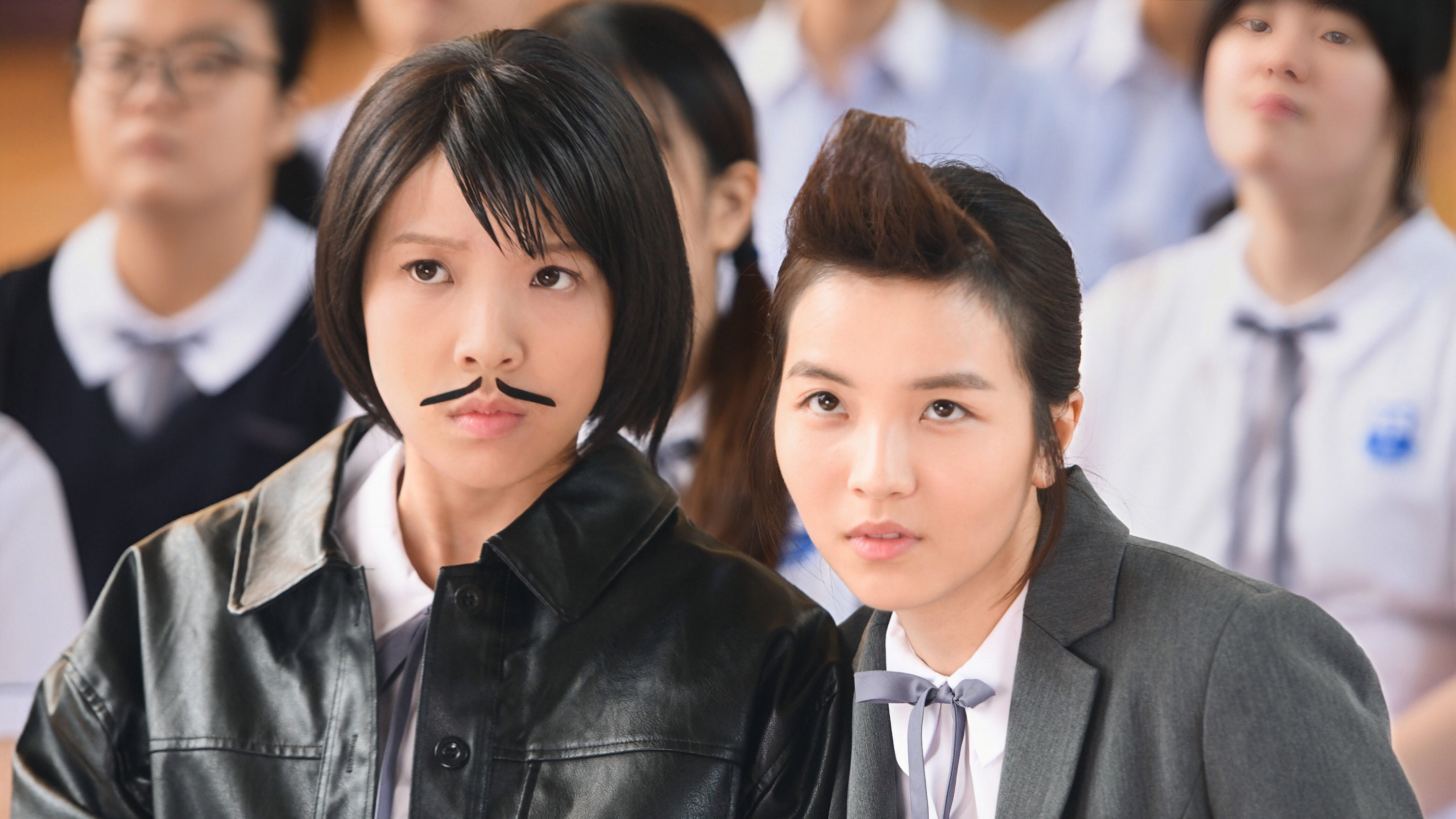 Chung Suet-ying (left) and Sabrina Ng in a still from The Lyricist Wannabe.