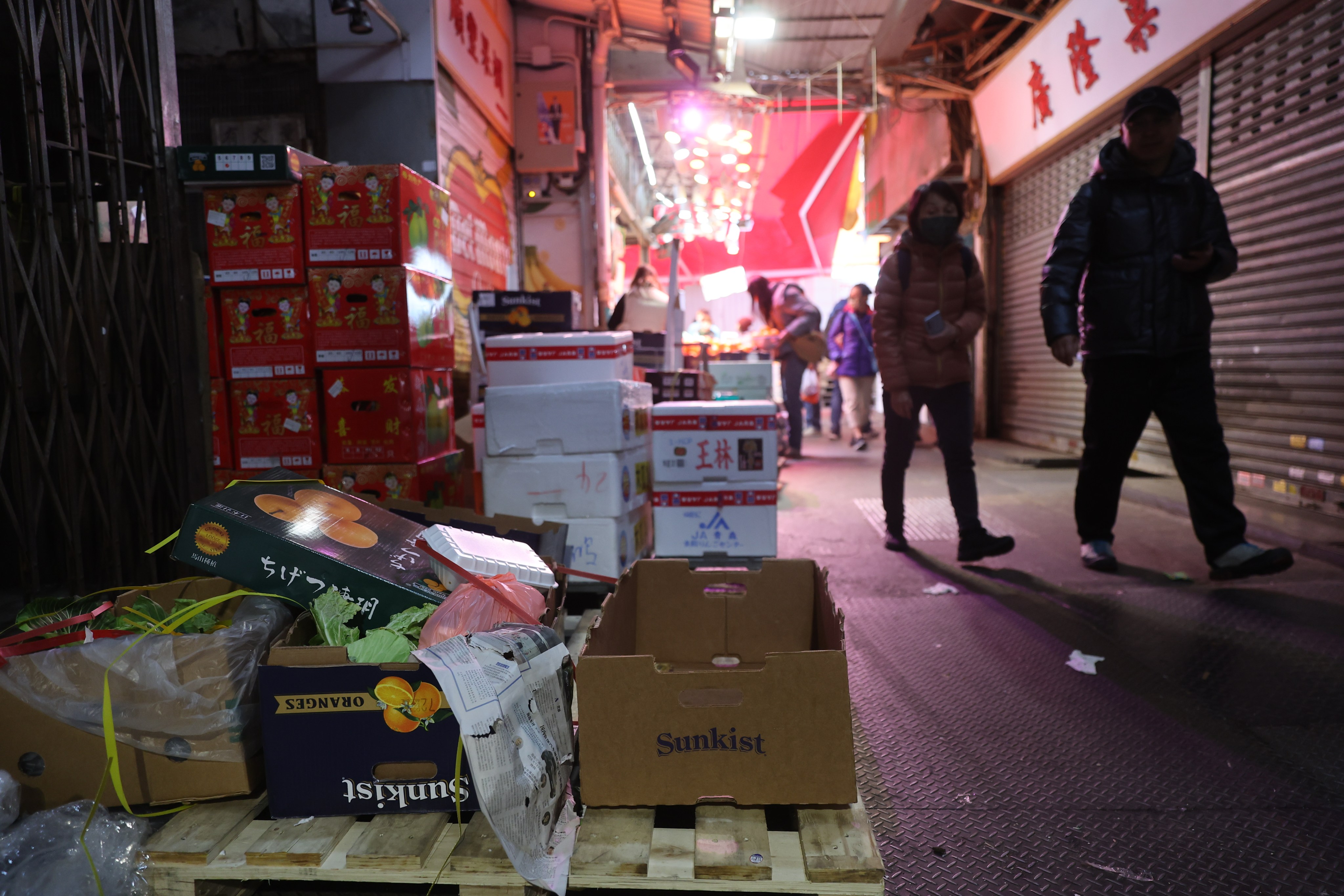 Boxes of perishable goods left at a walkway in Yau Ma Tei. Hong Kong’s environmental authorities want its inspectors to have the power to discard seized perishable goods. Photo: Edmond So