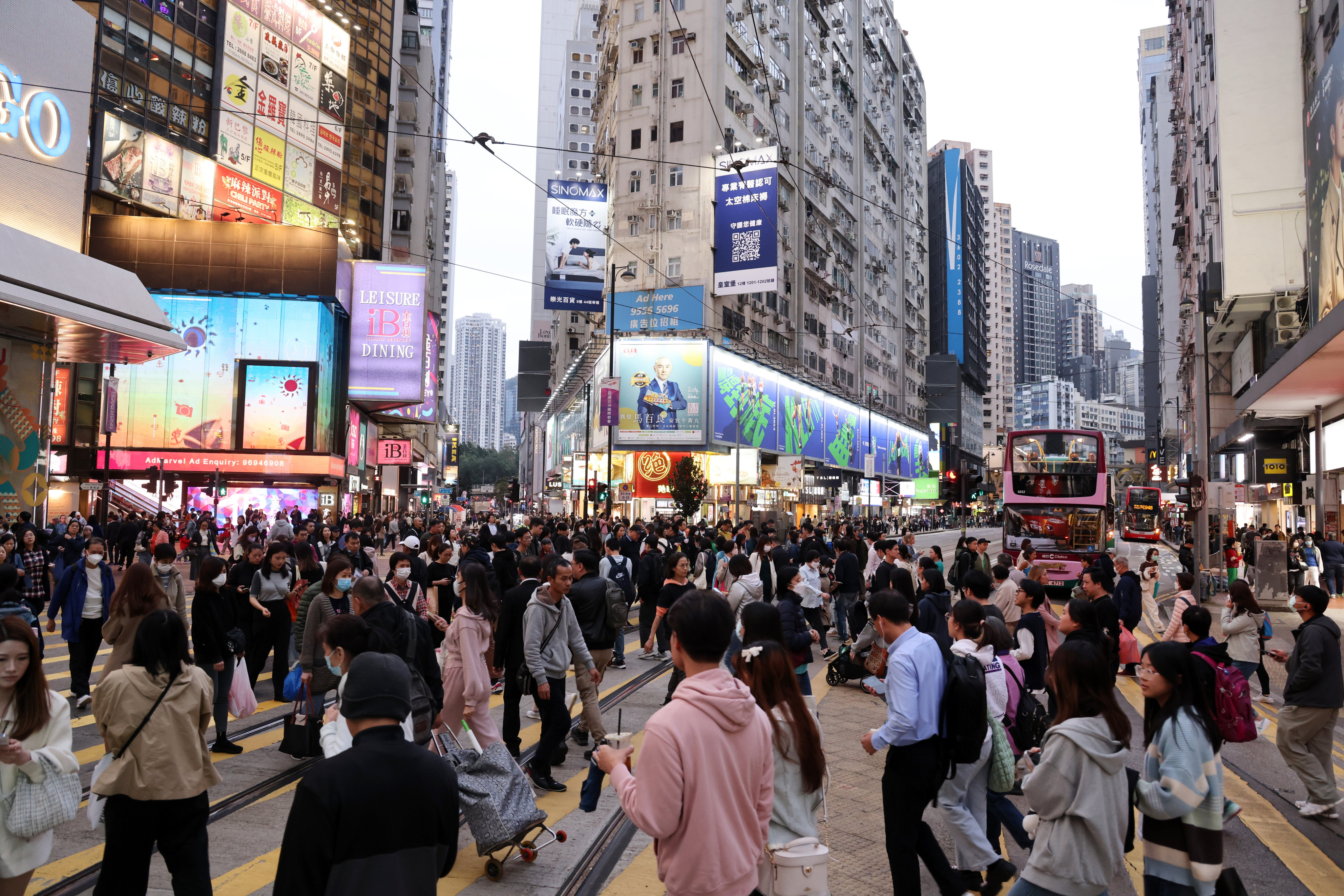 A busy crossing at Hong Kong’s shopping hub Causeway Bay. A senior Beijing official has hinted at more preferential policies to support the city’s tourism. Photo: May Tse