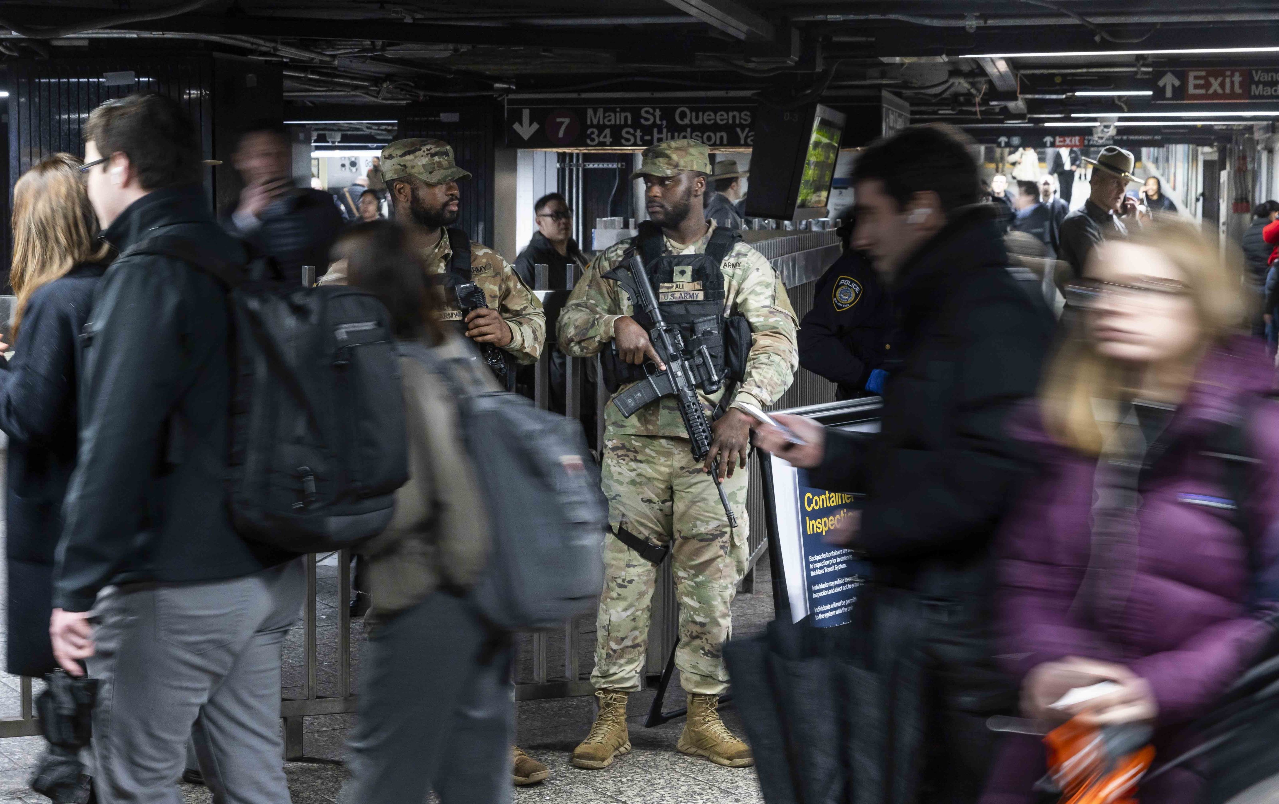National Guard troops at Grand Central Station in New York. Photo: EPA-EFE