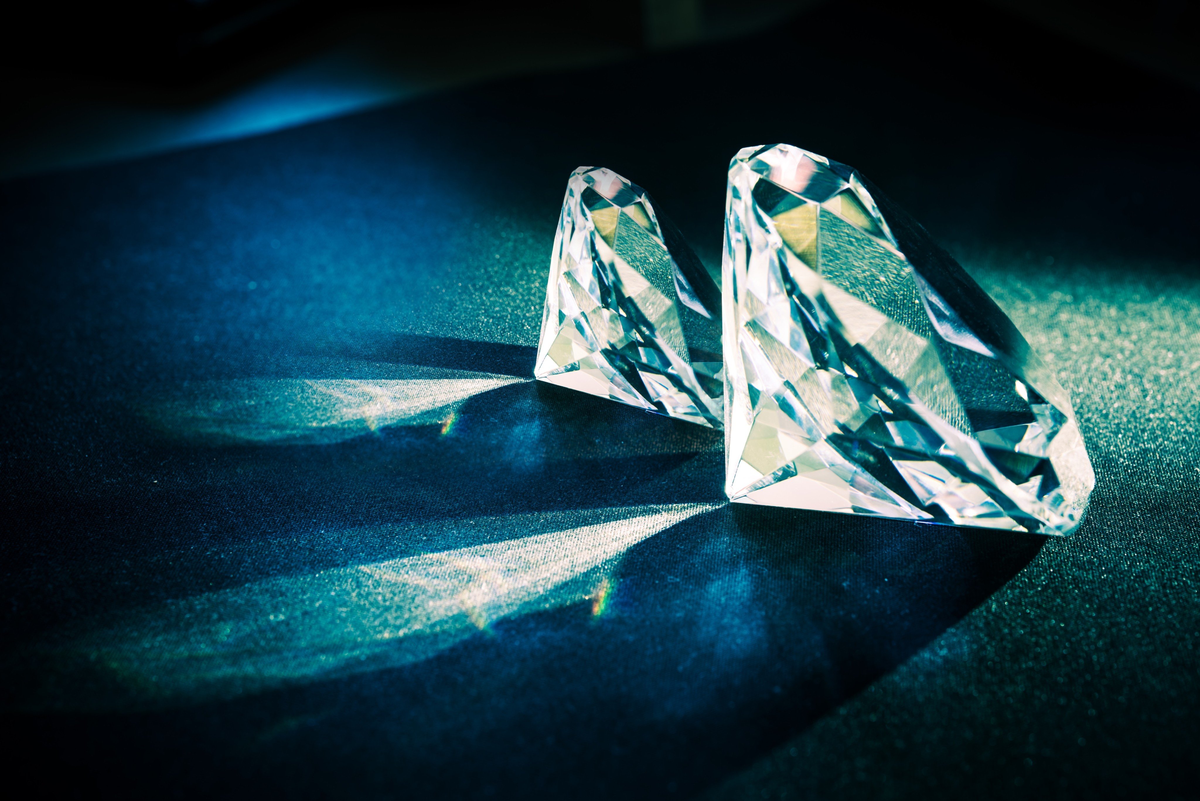 Scientists have combined diamond with graphene to create a material capable of withstanding high heat while conducting electricity. Photo: Shutterstock