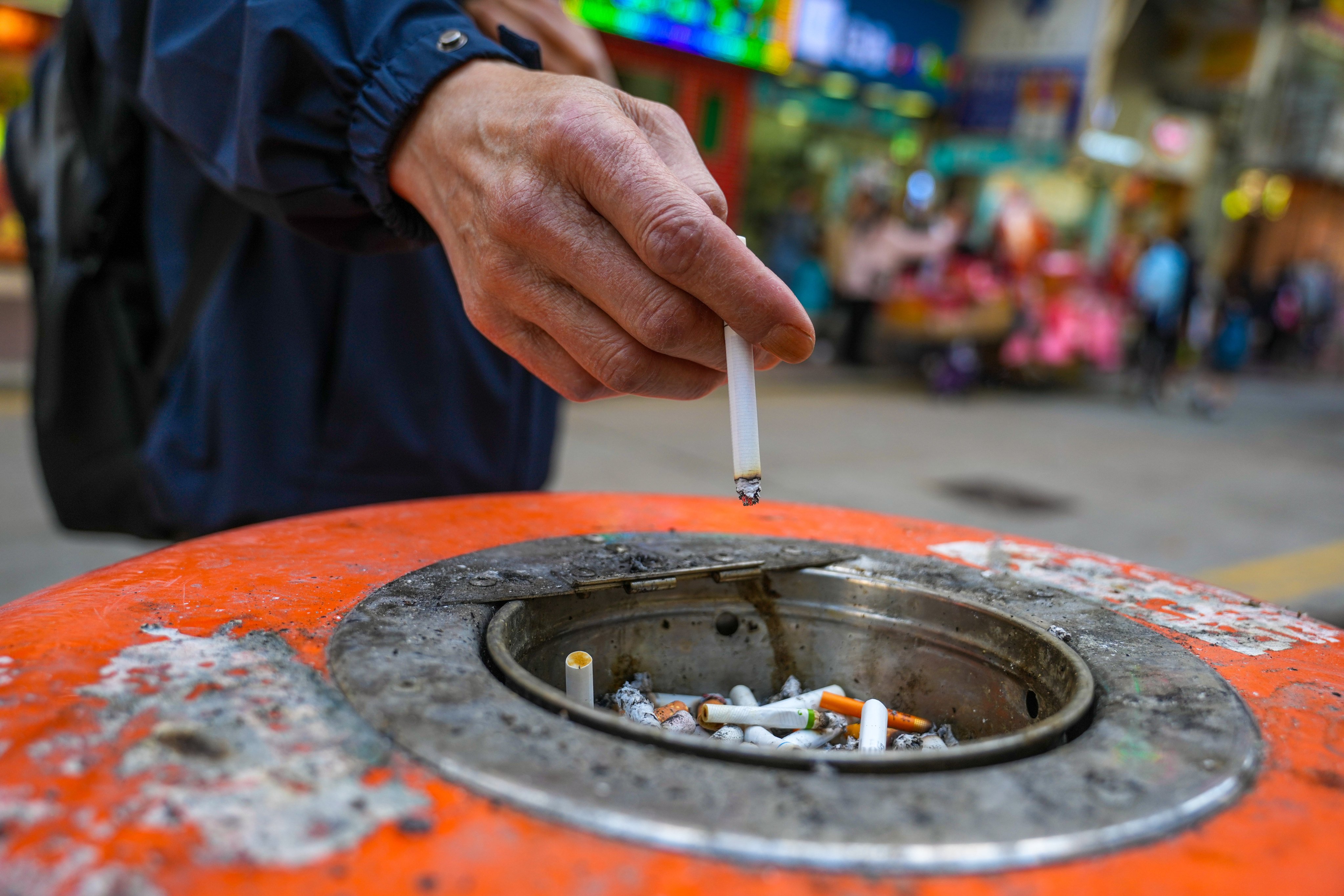 Tobacco and alcohol control officials have launched a clampdown on illegal activity linked to smoking. Photo: Sam Tsang