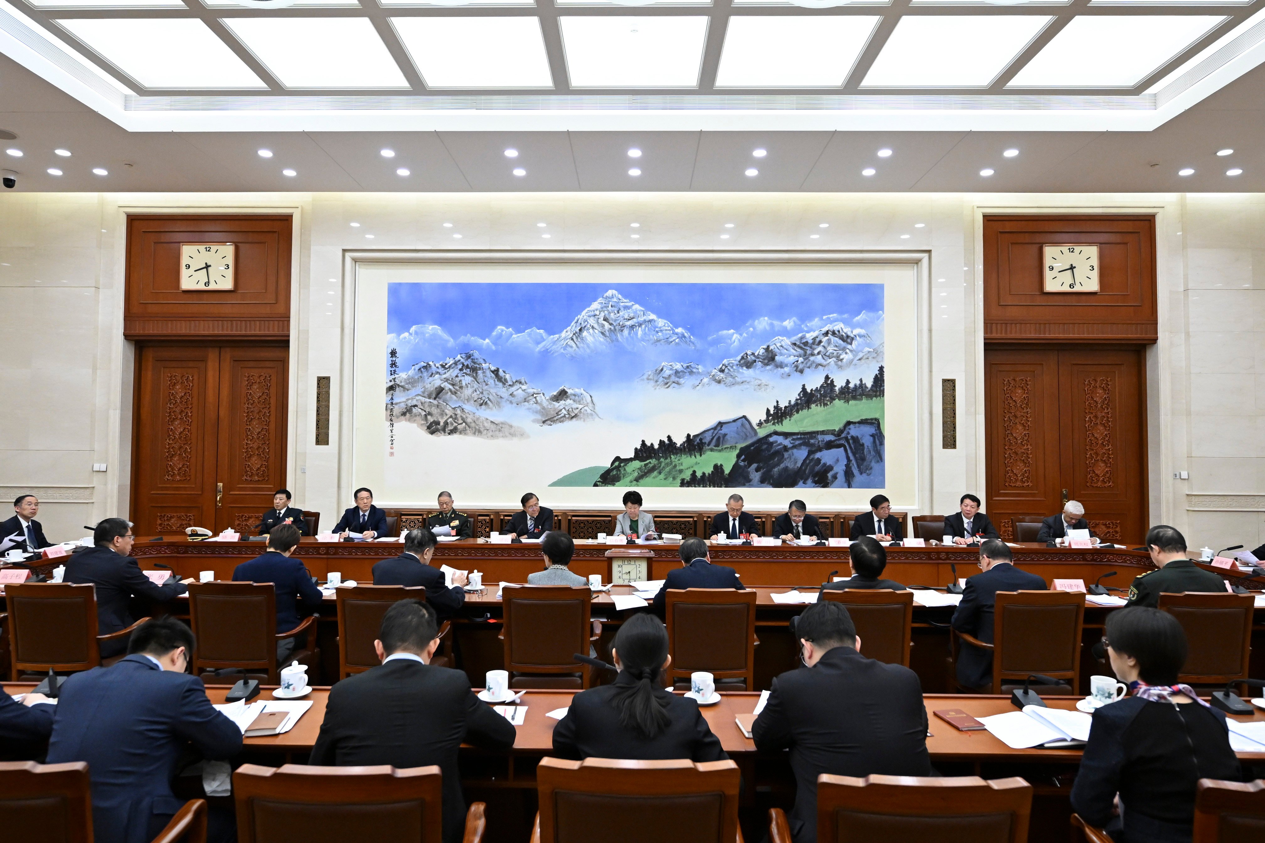 The National People’s Congress (NPC) Constitution and Law Committee holds a plenary meeting to review a draft revision to the Organic Law of the State Council at the second session of the 14th NPC in Beijing on March 7. Photo: Xinhua