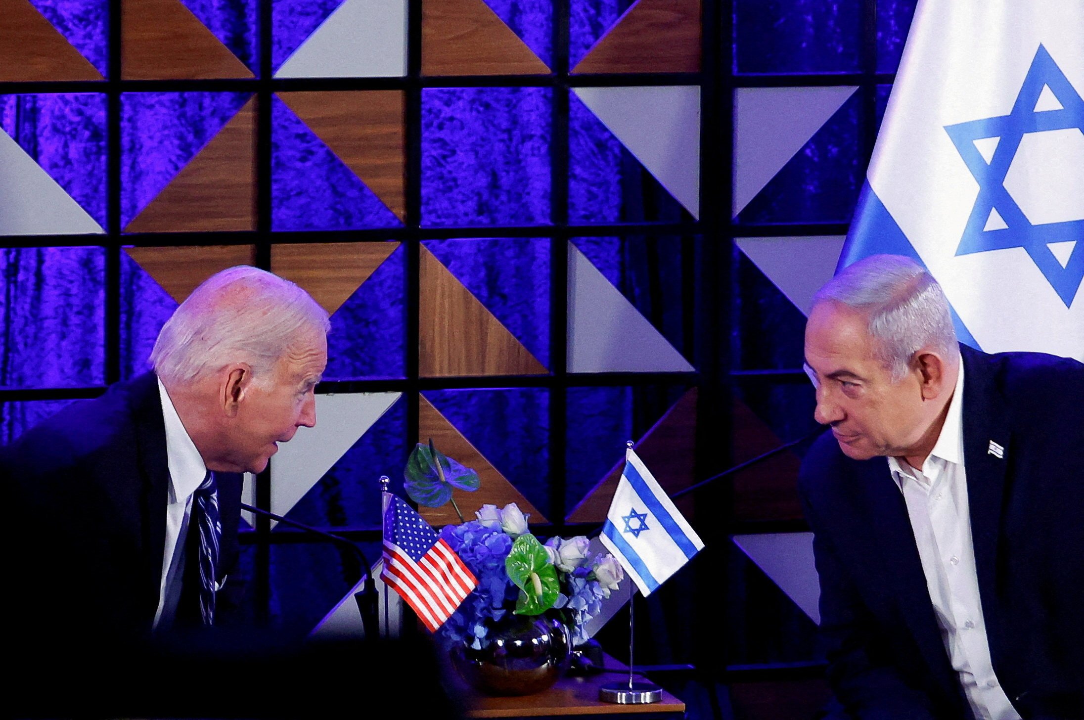 US President Joe Biden talks to Israeli Prime Minister Benjamin Netanyahu in Tel Aviv on October 18, 2023. Photo: Reuters 