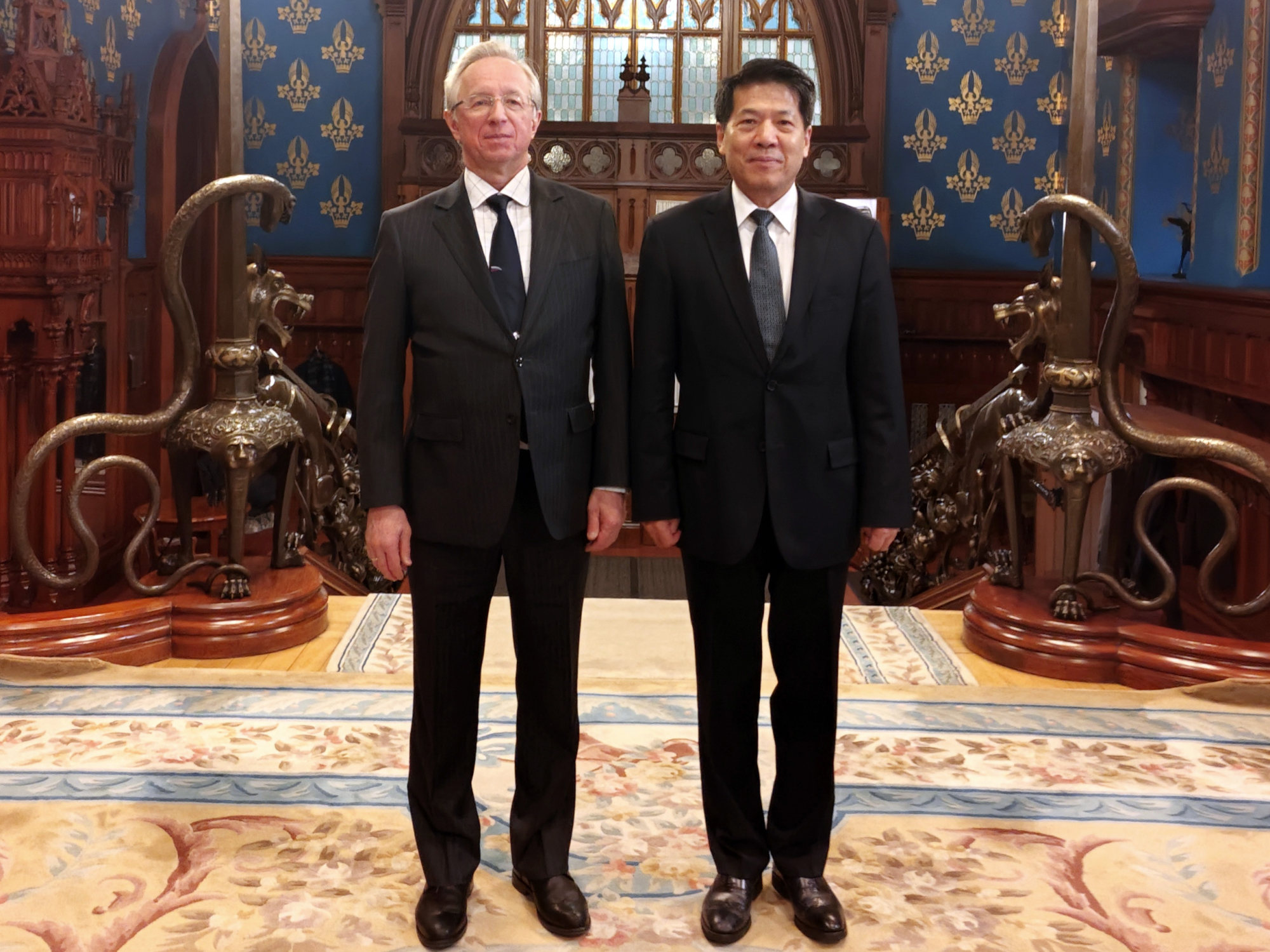 Special Representative of the Chinese Government on Eurasian Affairs Li Hui (right) with Russian Deputy Foreign Minister Mikhail Galuzin in Moscow on March 2. Photo: Xinhua