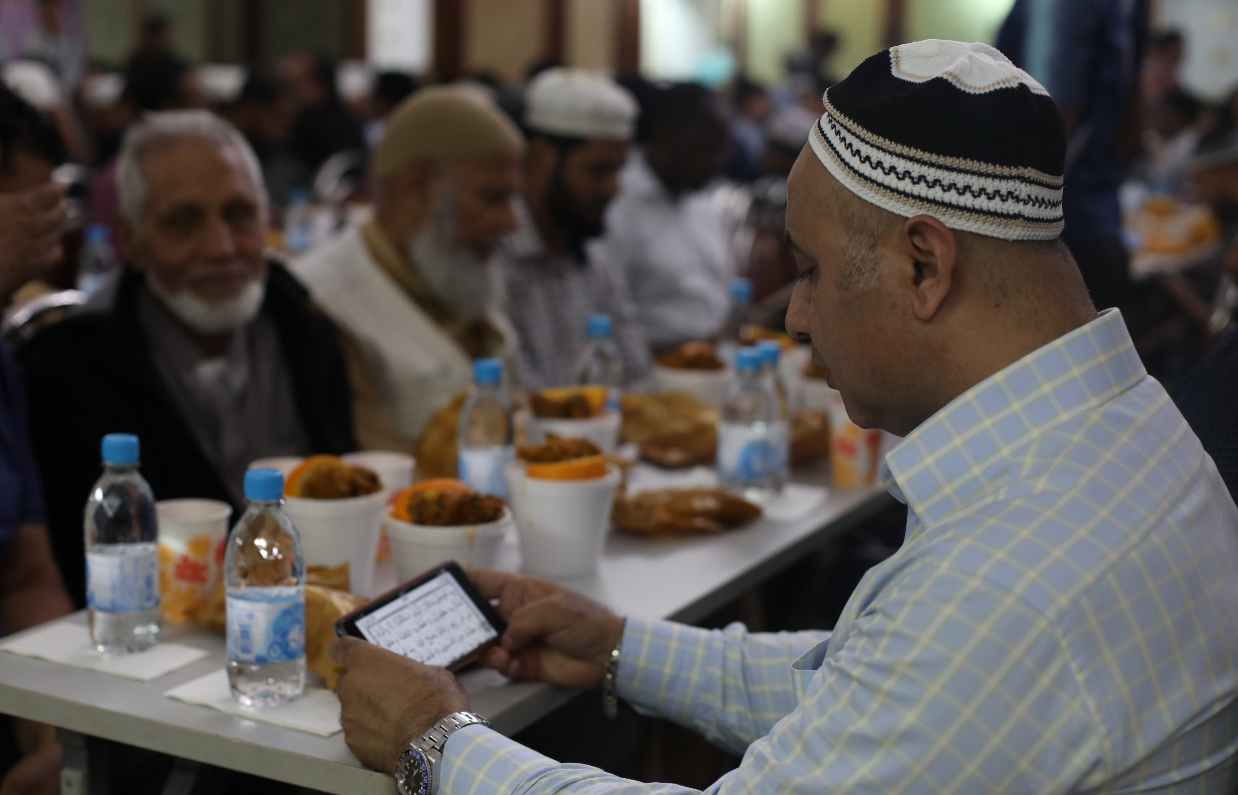 Muslims pray before breaking their fast at Kowloon Mosque in May 2019. Photo: Xiaomei Chen.