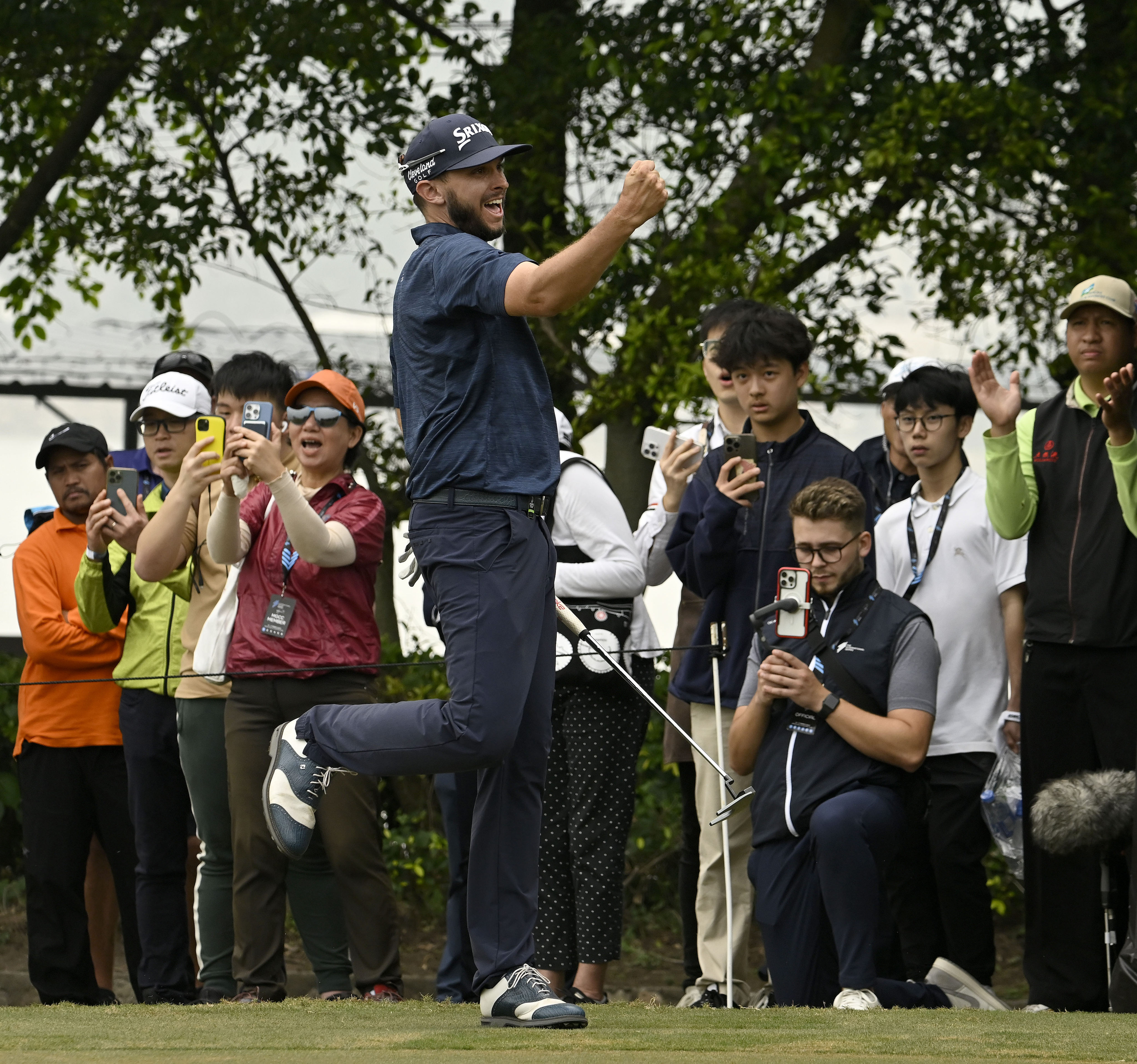 John Catlin celebrates his eagle putt on the 18th green and a score of 59 in the third round of the International Series Macau. Photo: Asian Tour