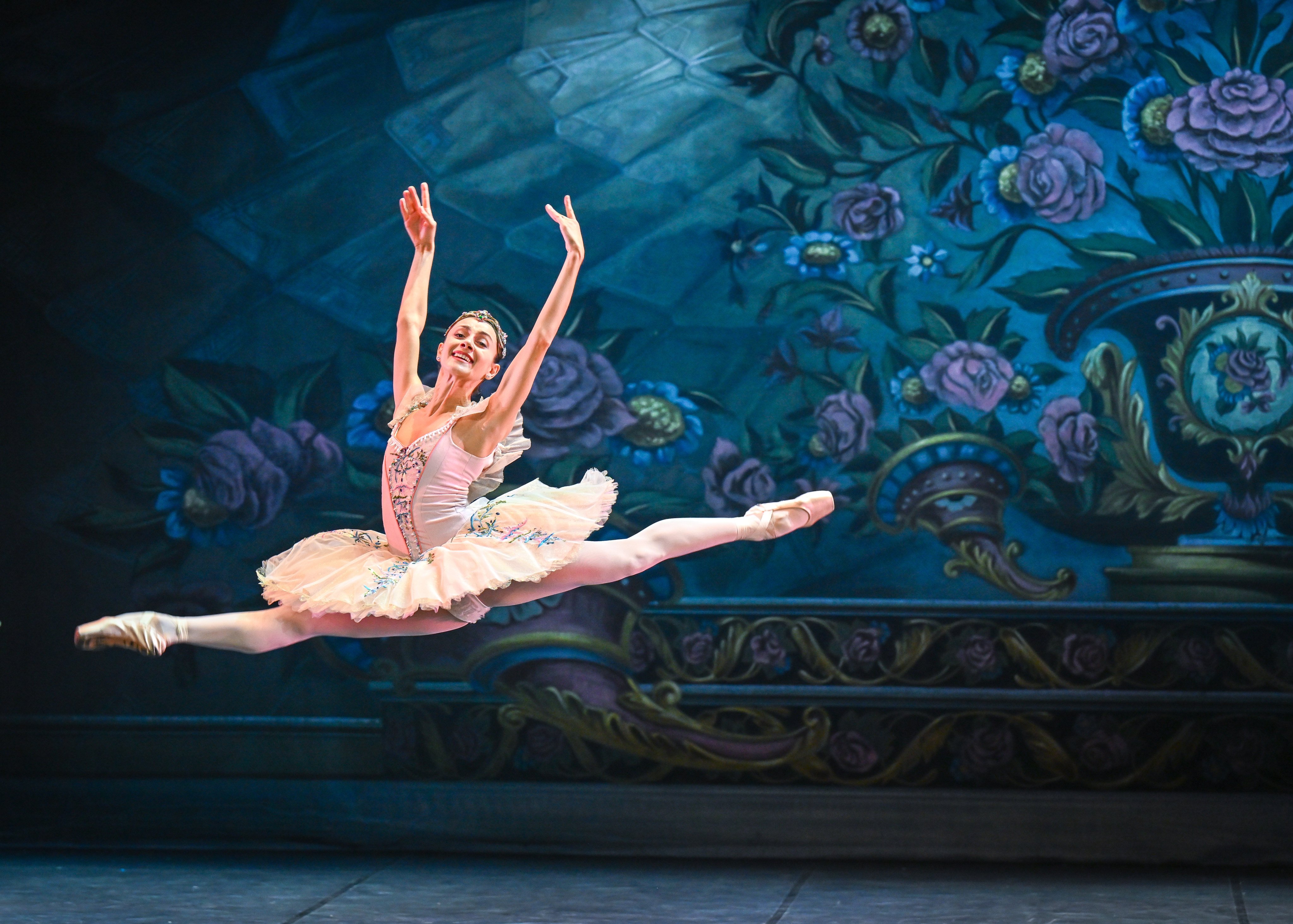 Nicoletta Manni as Medora in La Scala Theatre Ballet’s performance of Le Corsaire as part of the 2024 Hong Kong Arts Festival. Photo: Tony Luk 