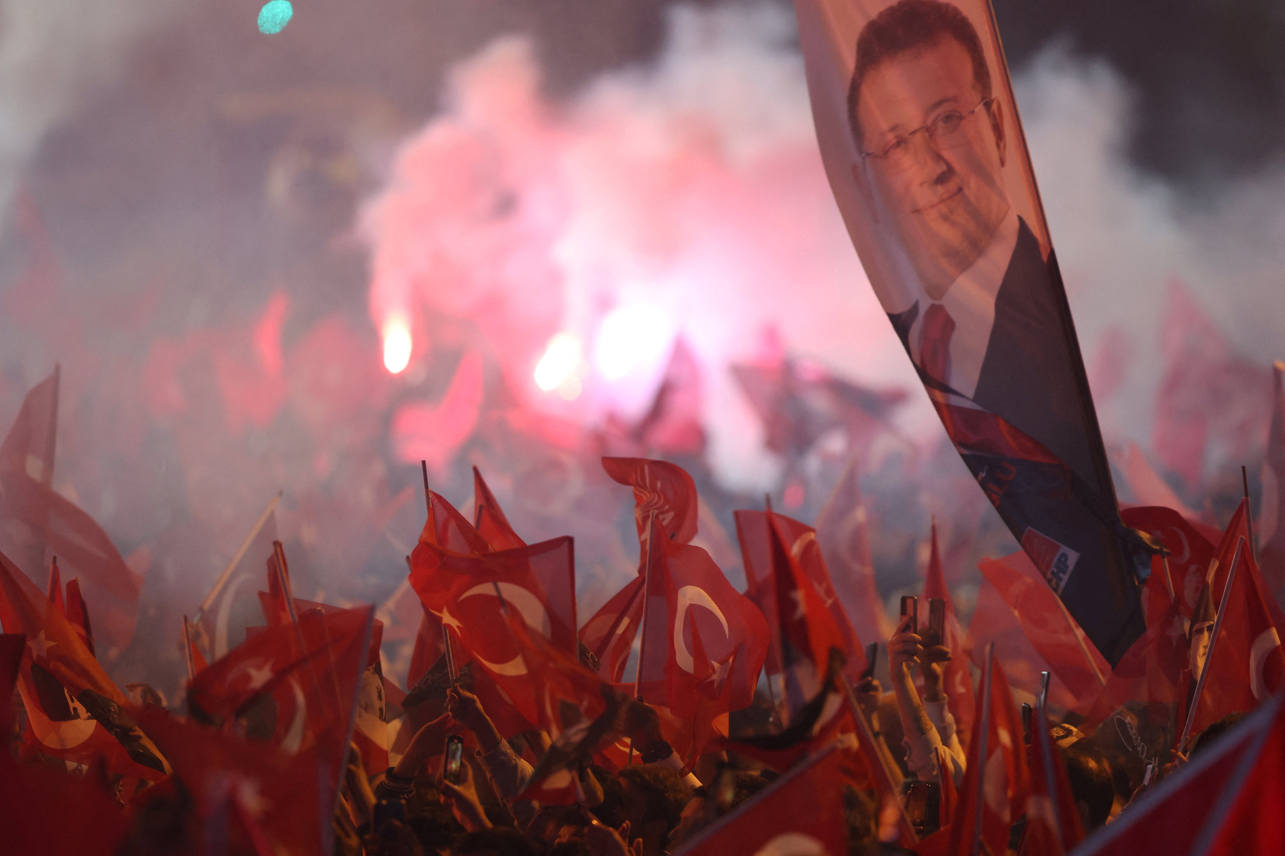 Supporters of Istanbul Mayor Ekrem Imamoglu celebrate. Photo: Reuters