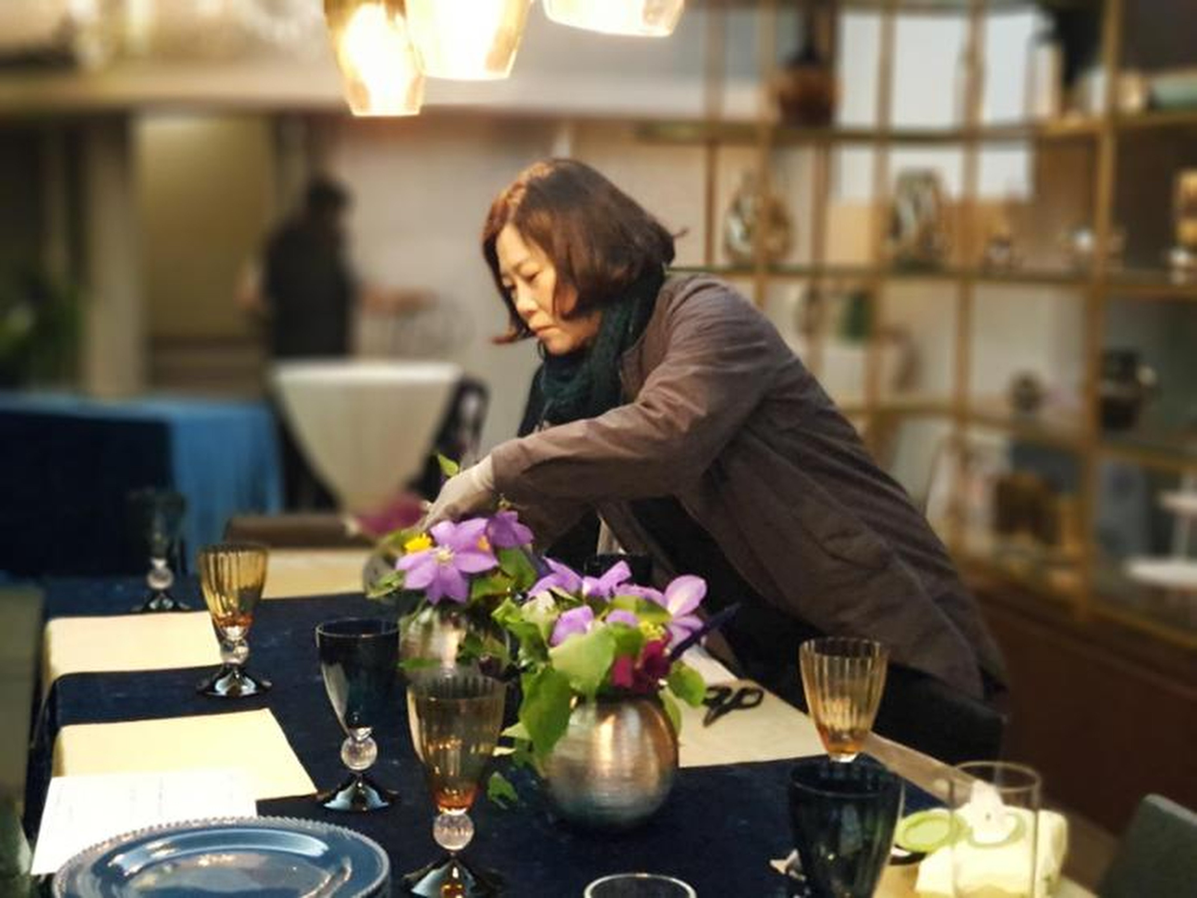 Food stylist Ko Young-ok arranges flowers for Korean mystery drama “Chip In”. Ko, South Korea’s first “full-time” food stylist for K-dramas and films, reflects on her career and reveals what advice she gives her students.  Photo: courtesy of Ko Young-ok 