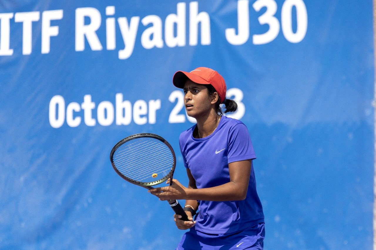 A Saudi tennis player waits to return the ball during a game in Riyad. Photo: Saudi Tennis Federation