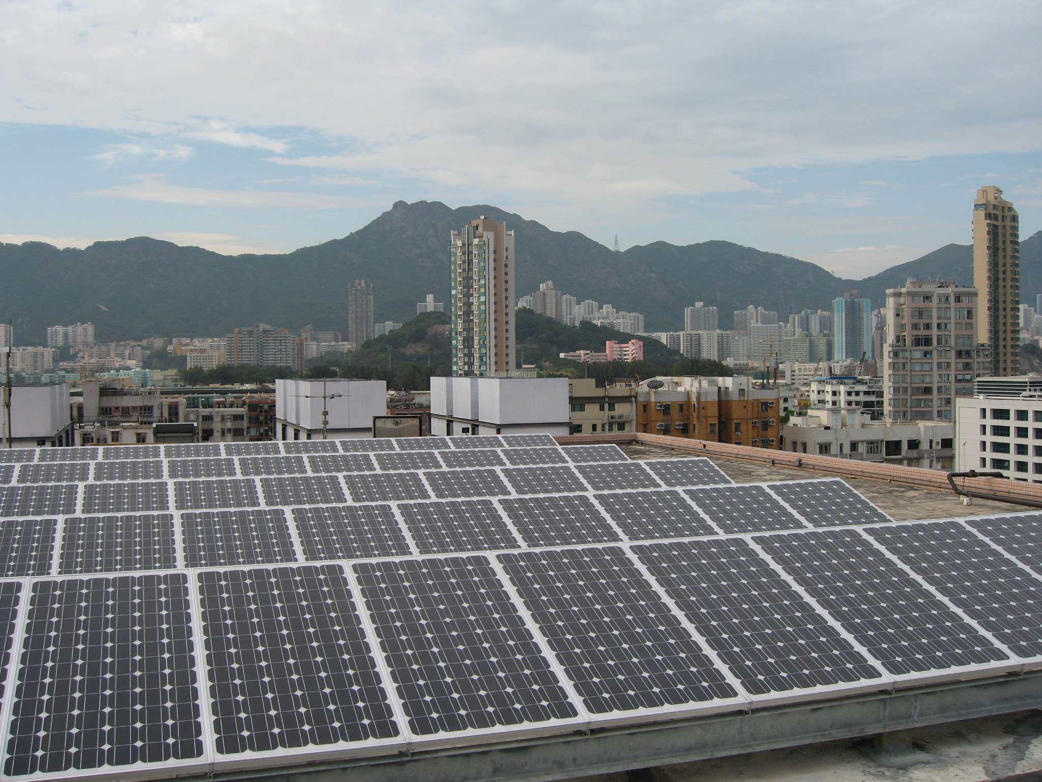 Solar panels on the roof of a Kowloon Hospital building. Decarbonising the city’s healthcare system would align with the government’s sustainability goals and safeguard public health and well-being. Photo: SCMP