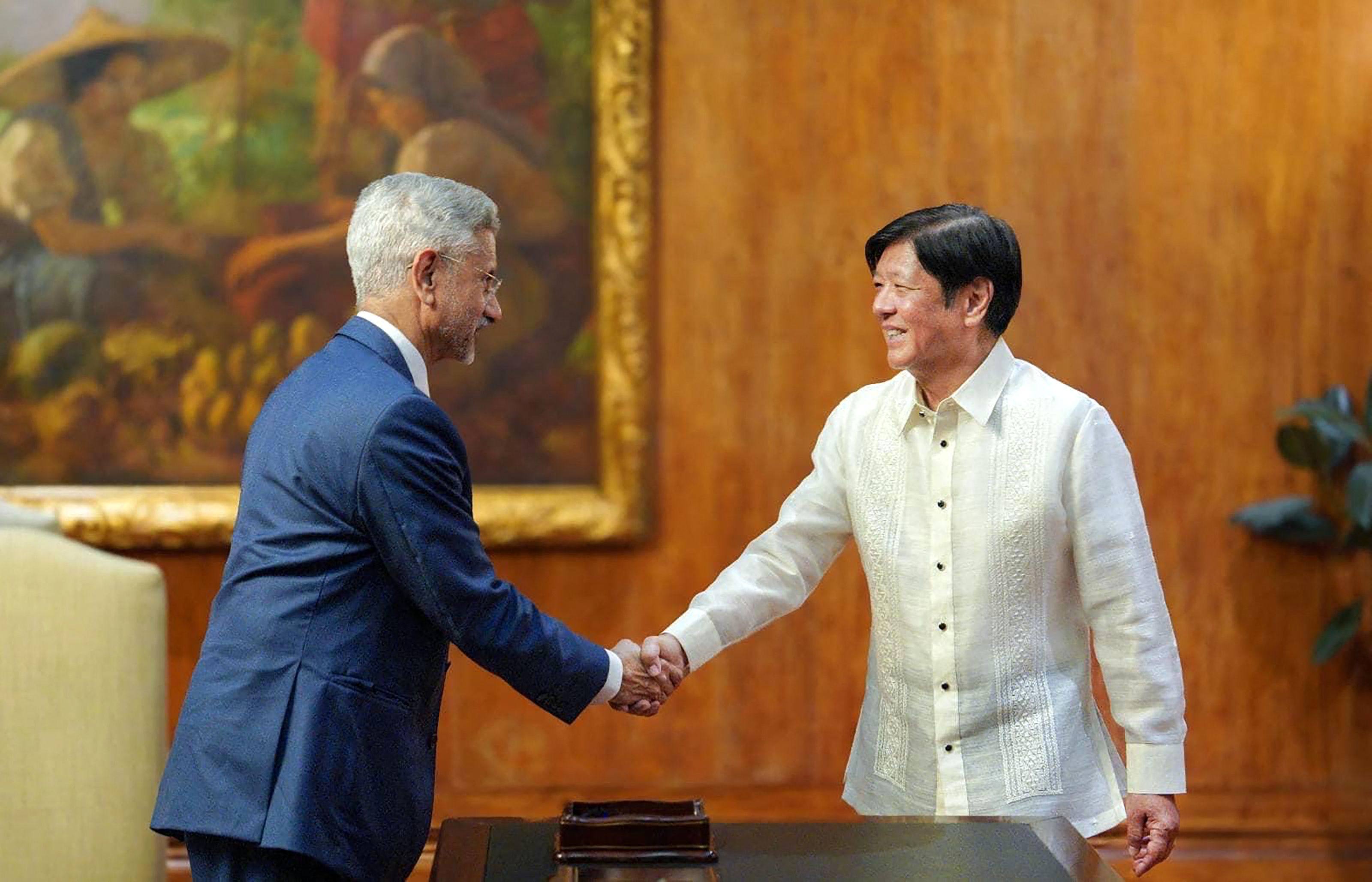 India’s External Affairs Minister S. Jaishankar meets with Philippine President Ferdinand Marcos Jr during his visit to Manila on March 26. Photo: Presidential Communications Office via AFP