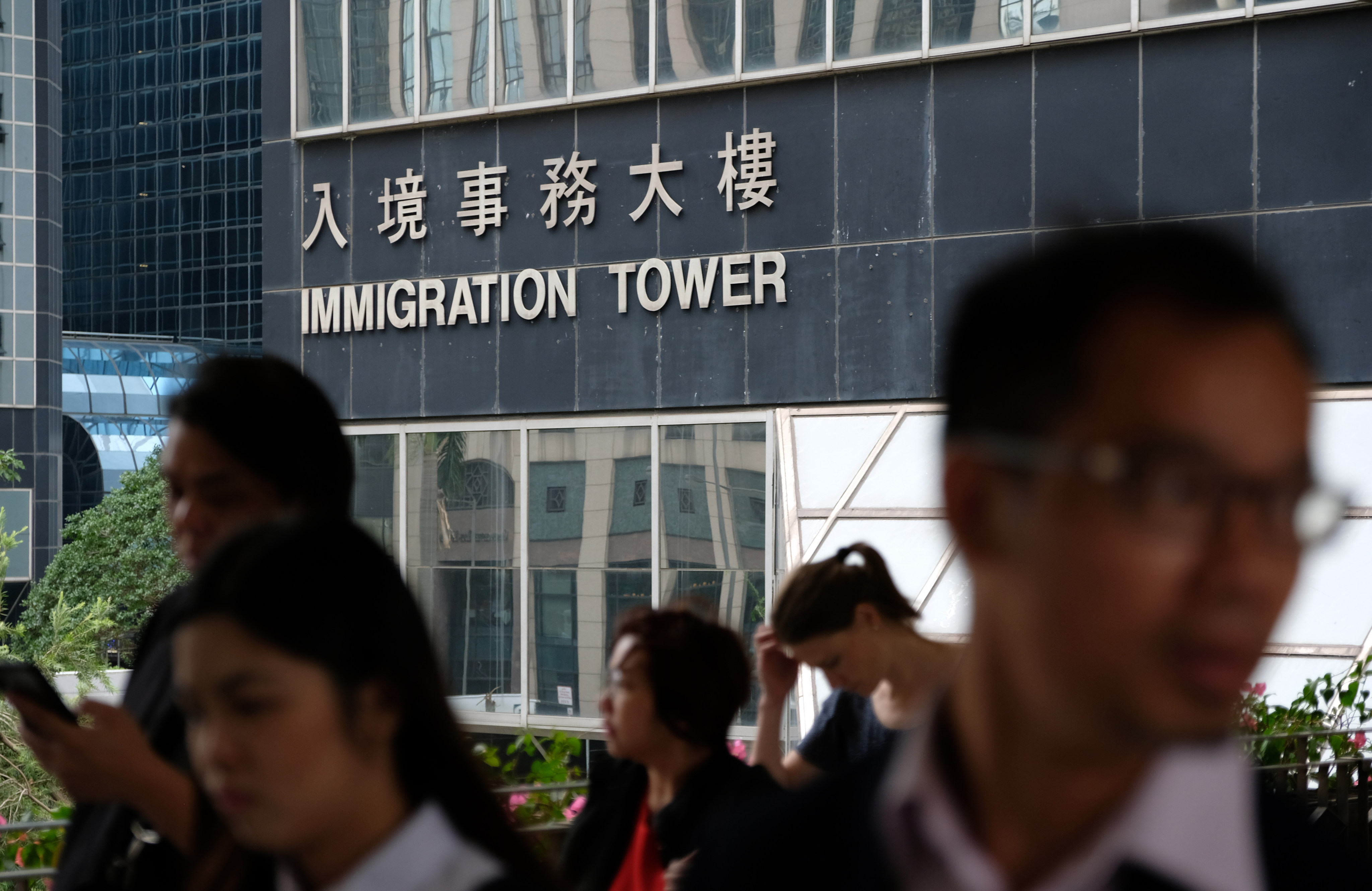 The Immigration Department has said it will take the initiative to follow up with all applications it receives. Photo: Fung Chang