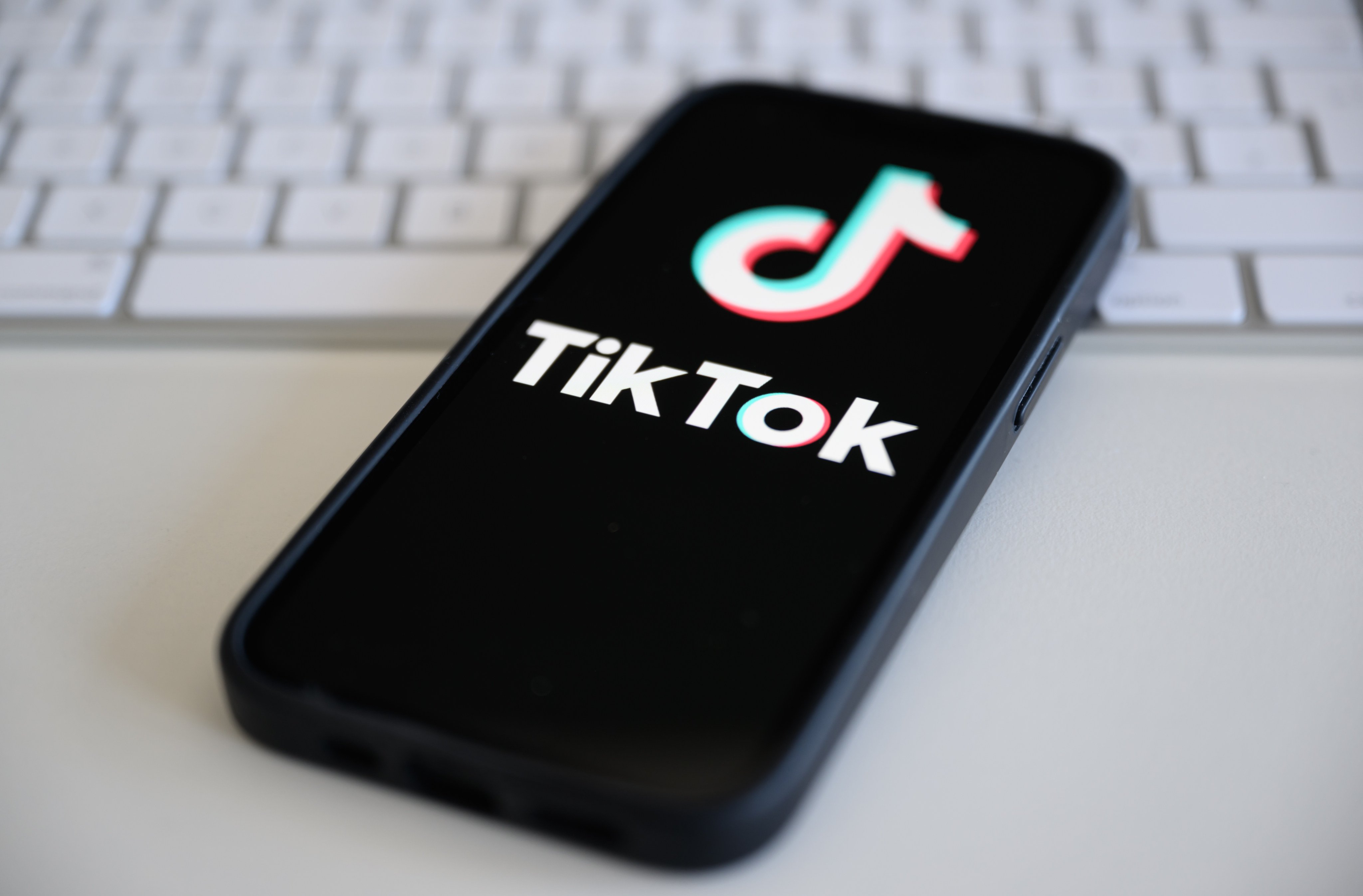 The TikTok logo on a smartphone. Photo: dpa