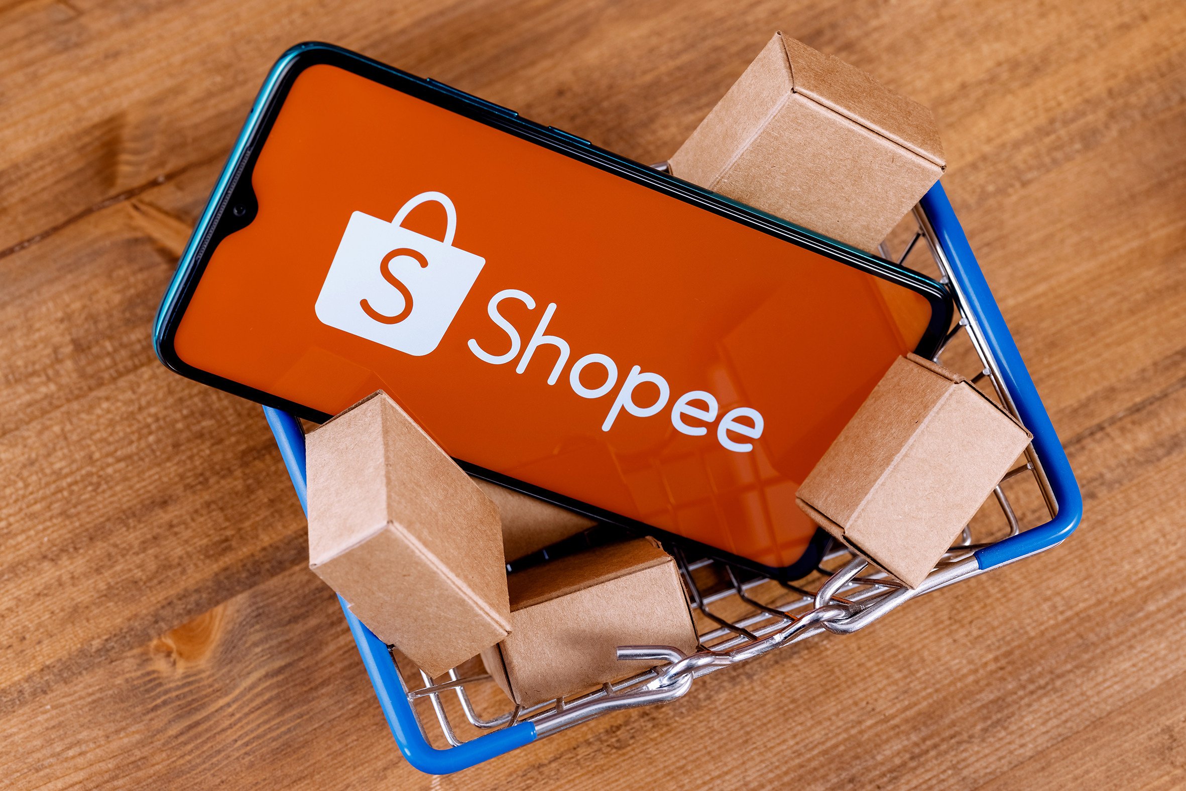 Singapore e-commerce company Shopee has joined Amazon, Lazada and Qoo10 at the top of the city state’s anti-scam rankings. Photo: Shutterstock