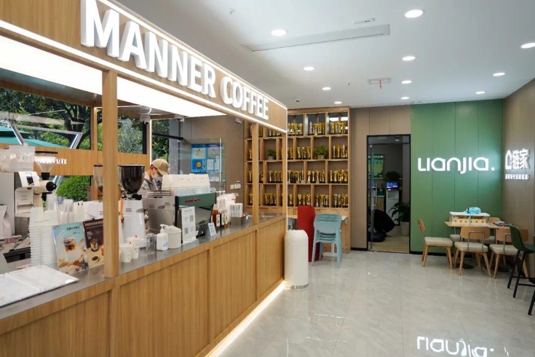 Lianjia’s brokerage-cum-cafe outlet in Shanghai’s northwestern district. Photo: Handout
