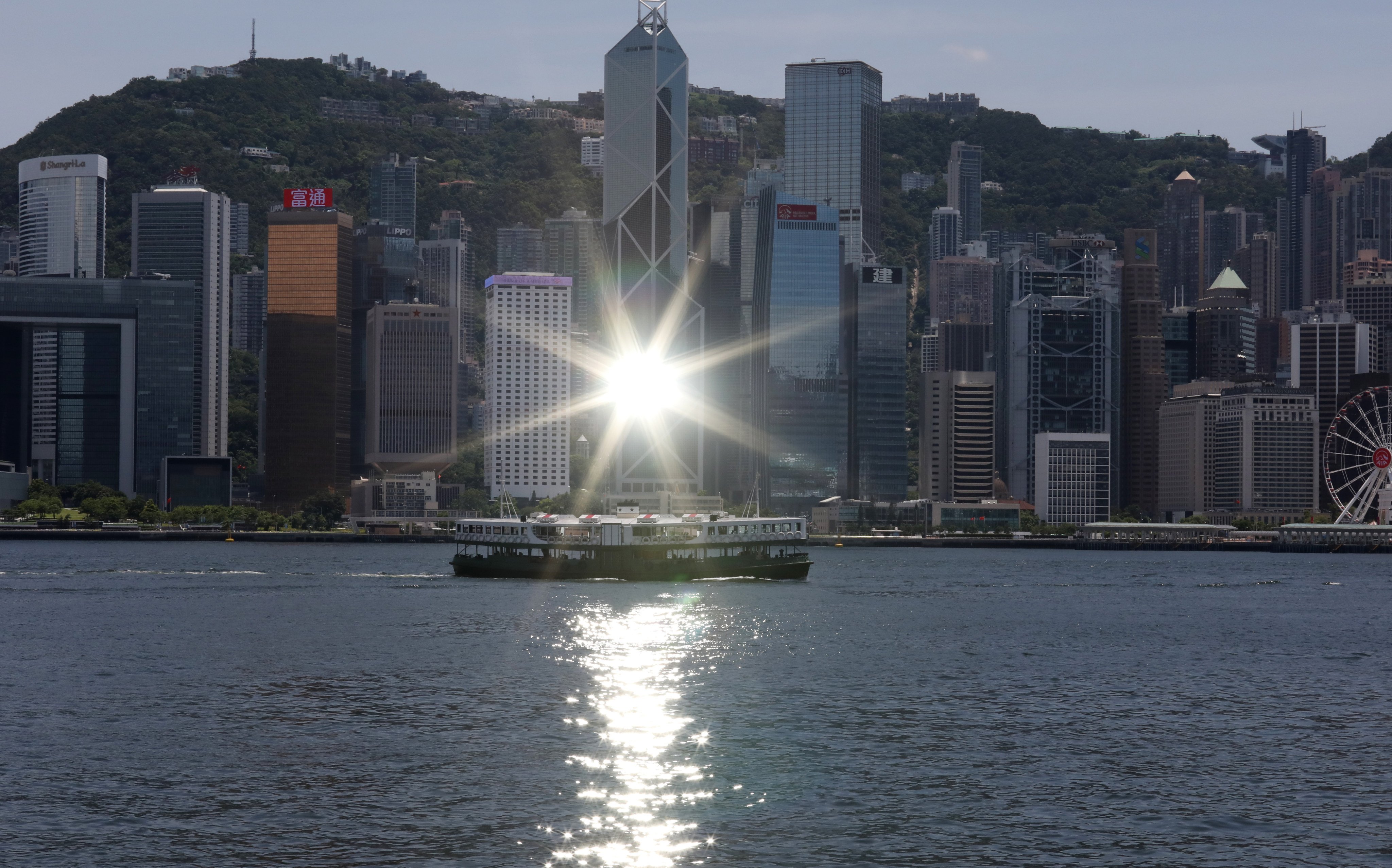 Hong Kong might enjoy the best of both worlds in the data trading industry thanks to the “one country, two systems” governing principle, a minister has said. Photo: Nora Tam