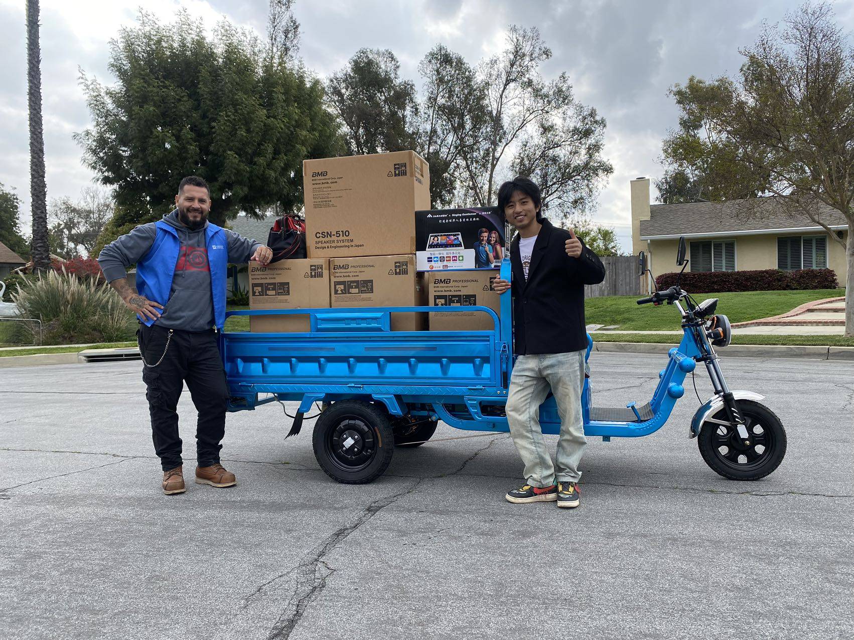 Luo Hao (right) and friend with a Chinese-made beng beng in the US, fully loaded. Photo: Handout 