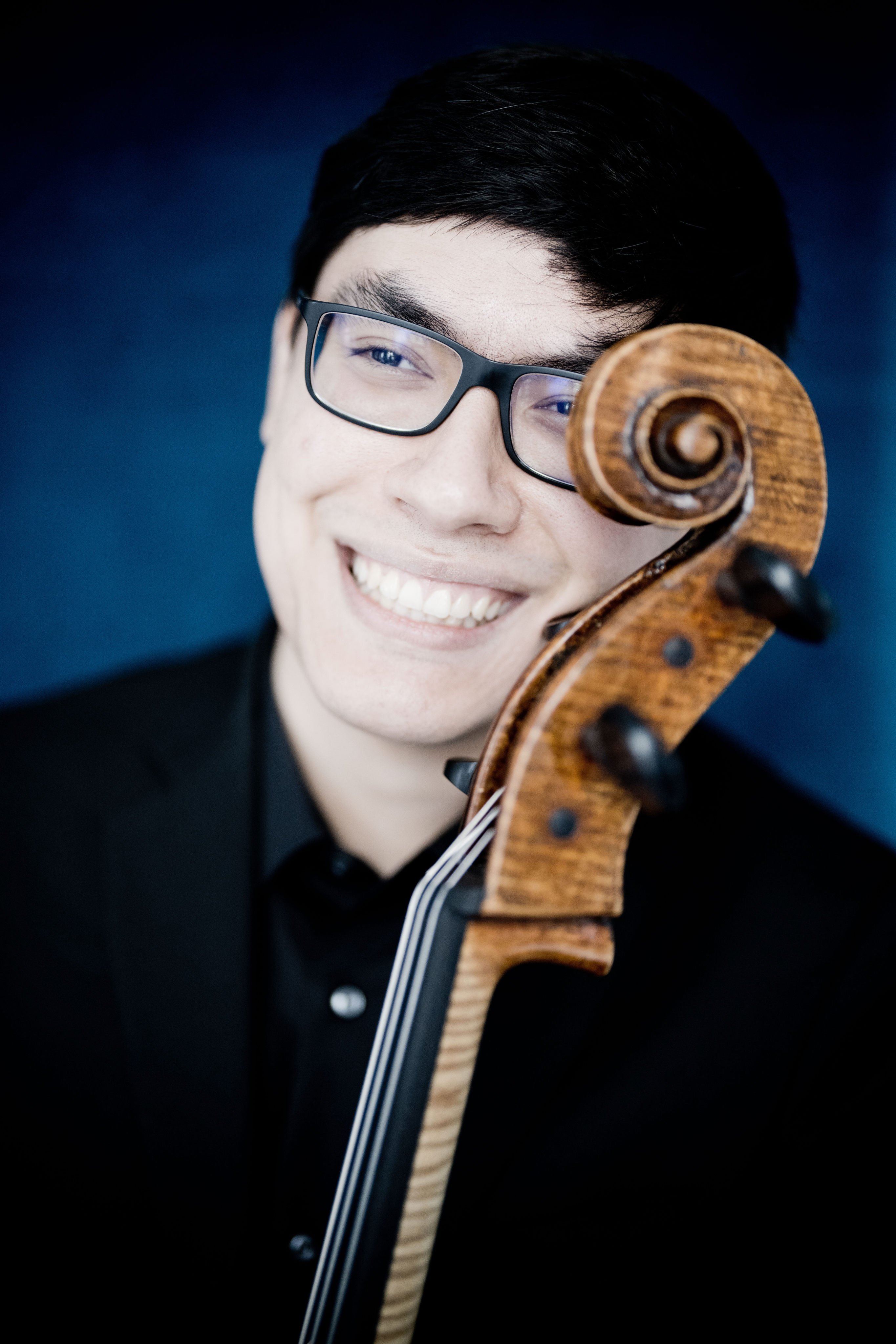 Cellist Zlatomir Fung, who studied at The Juilliard School in New York City, is making his debut in Hong Kong, his grandfather’s birthplace. He will be playing with local pianist Rachel Cheung. Photo: Premiere Performances