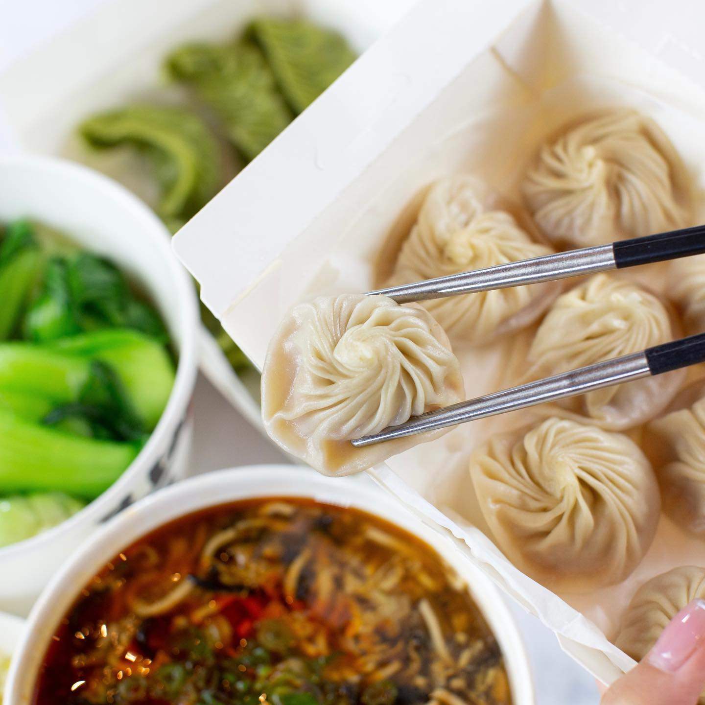 Xiaolongbao Chinese soup dumplings at Taiwanese chain Din Tai Fung. Manhattan in New York isn’t known for Chinese soup dumplings, but more vendors serving the dim sum classic – including Din Tai Fung – are moving in. Photo: Instagram/@dintaifungusa