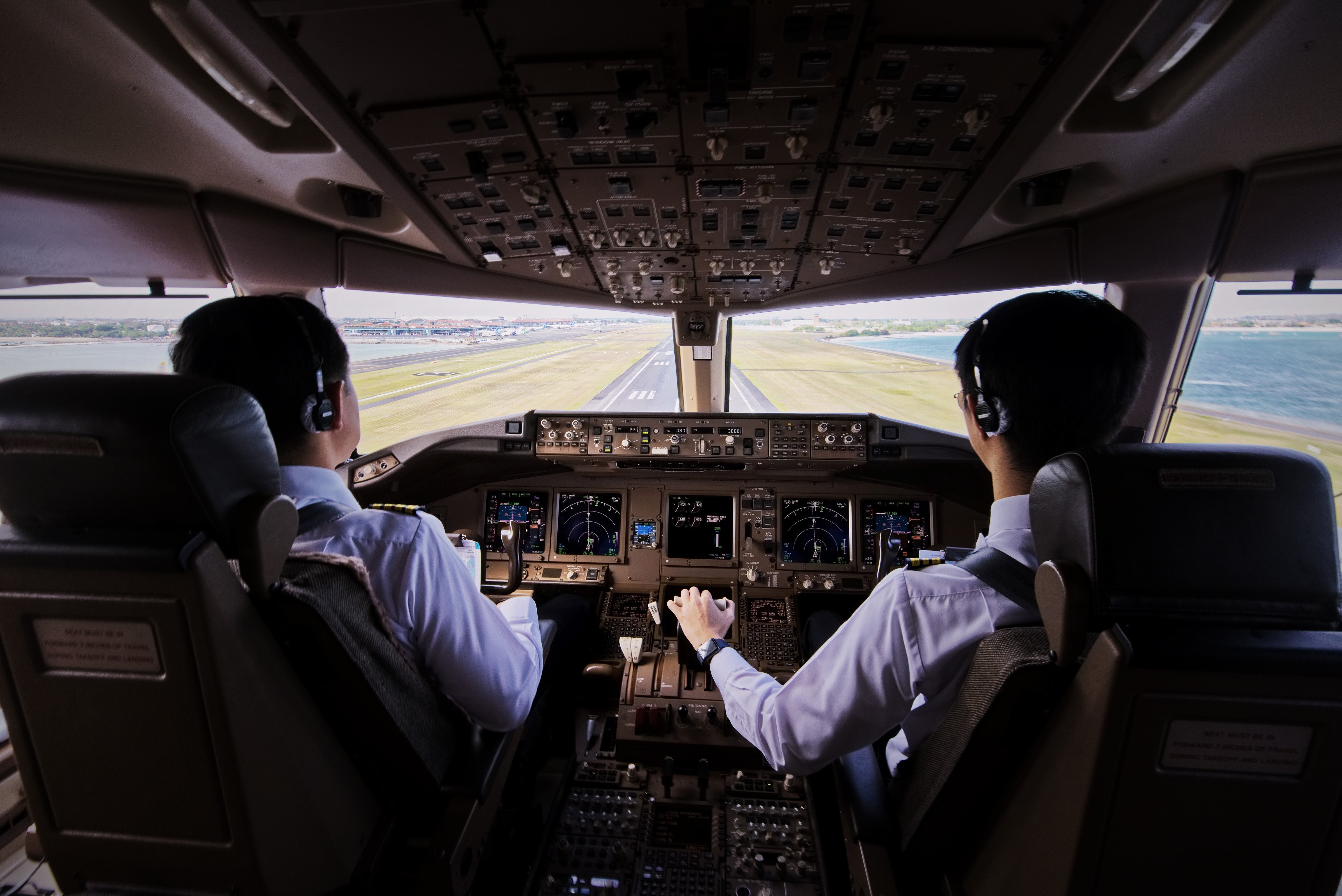 A new programme hopes to encourage more Hongkongers to become pilots. Photo: Shutterstock