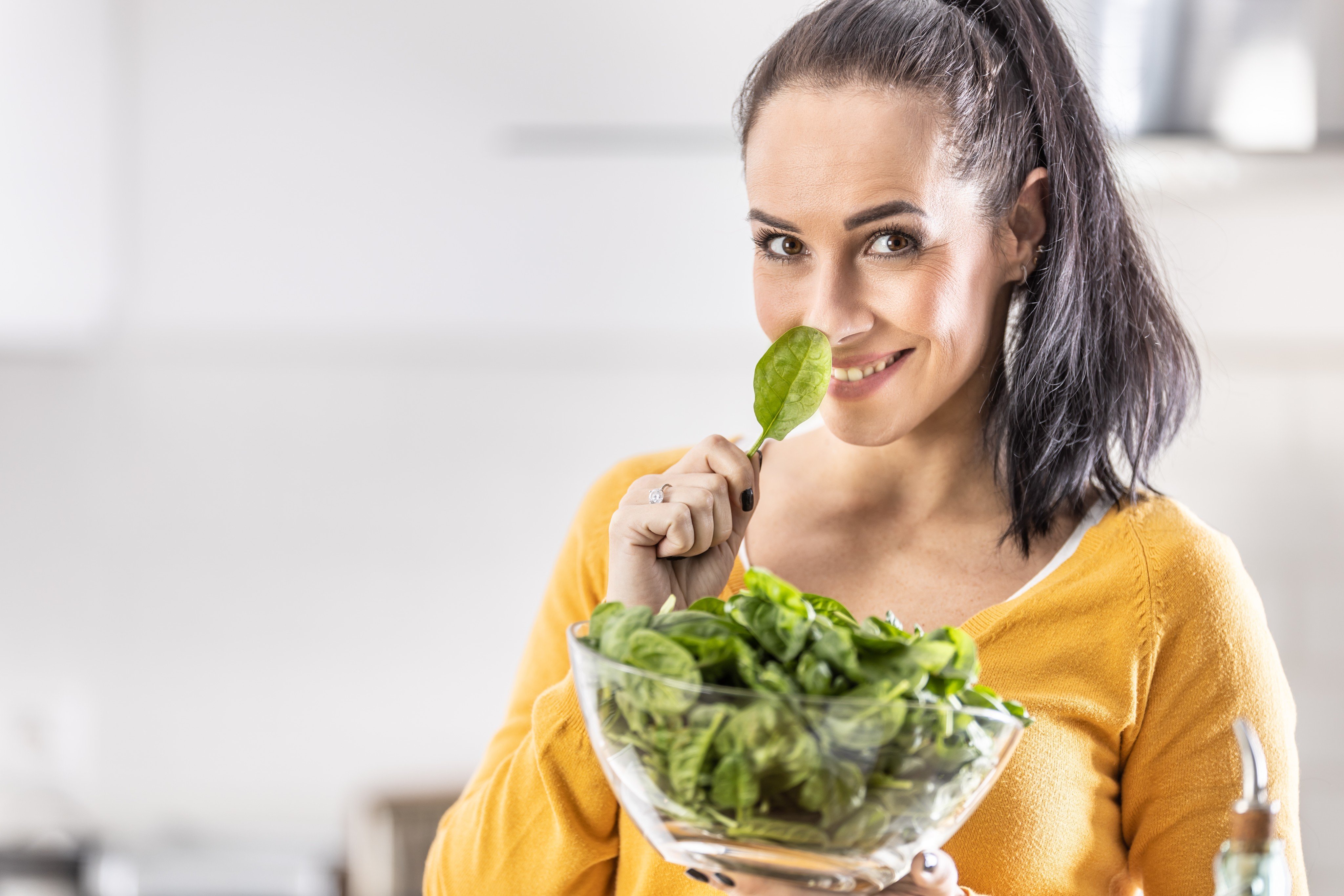 Spinach is full of health benefits no matter how you like to prepare it, one expert says. Among all the leafy green powerhouses, it packs a wallop in vitamins, fibre, magnesium, potassium and iron. Photo: Shutterstock