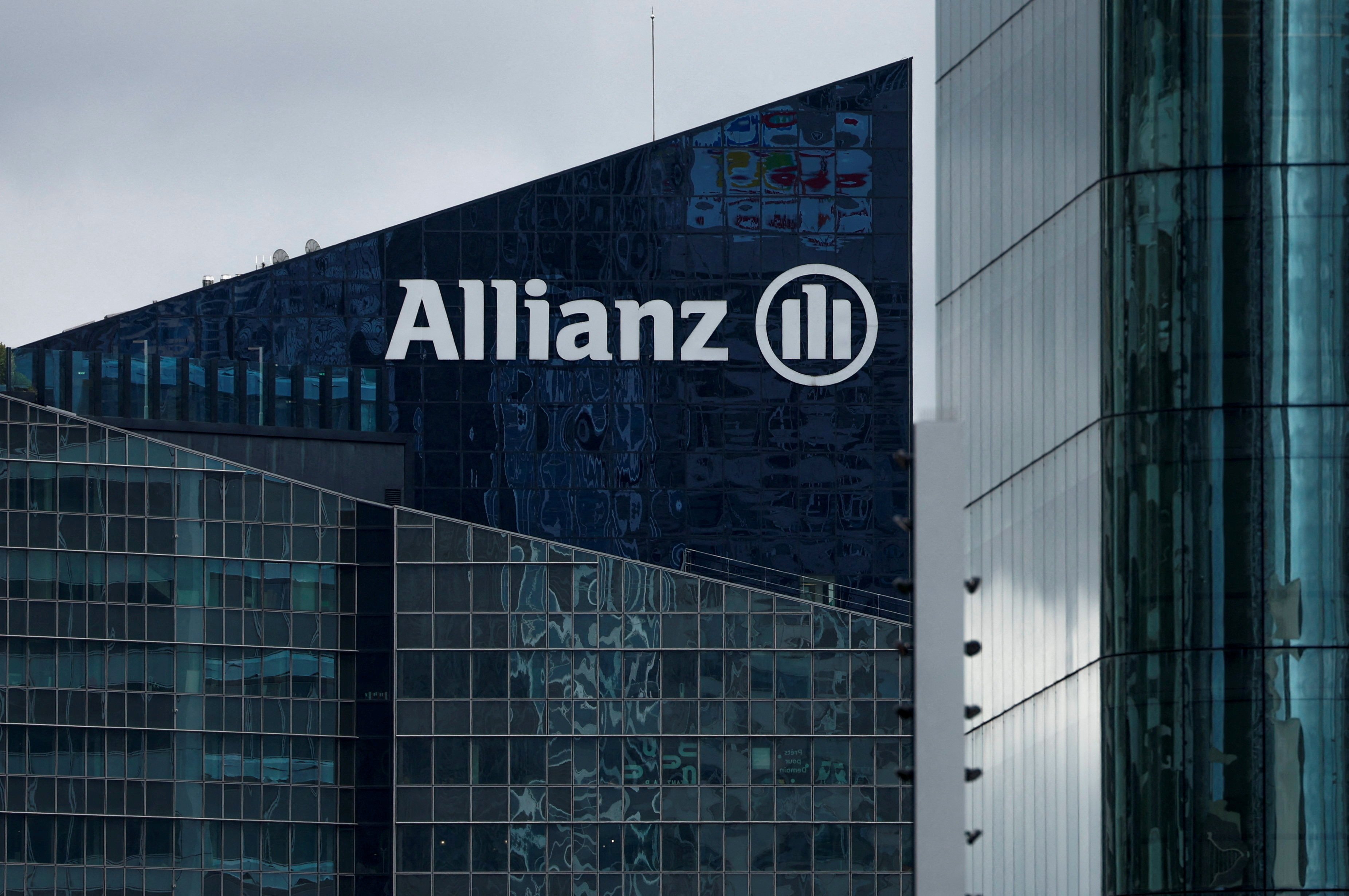 Setting up its local public fund management business will allow AllianzGI to serve the growing population of retail investors in mainland China, according to CEO Tobias Pross. Photo: Reuters