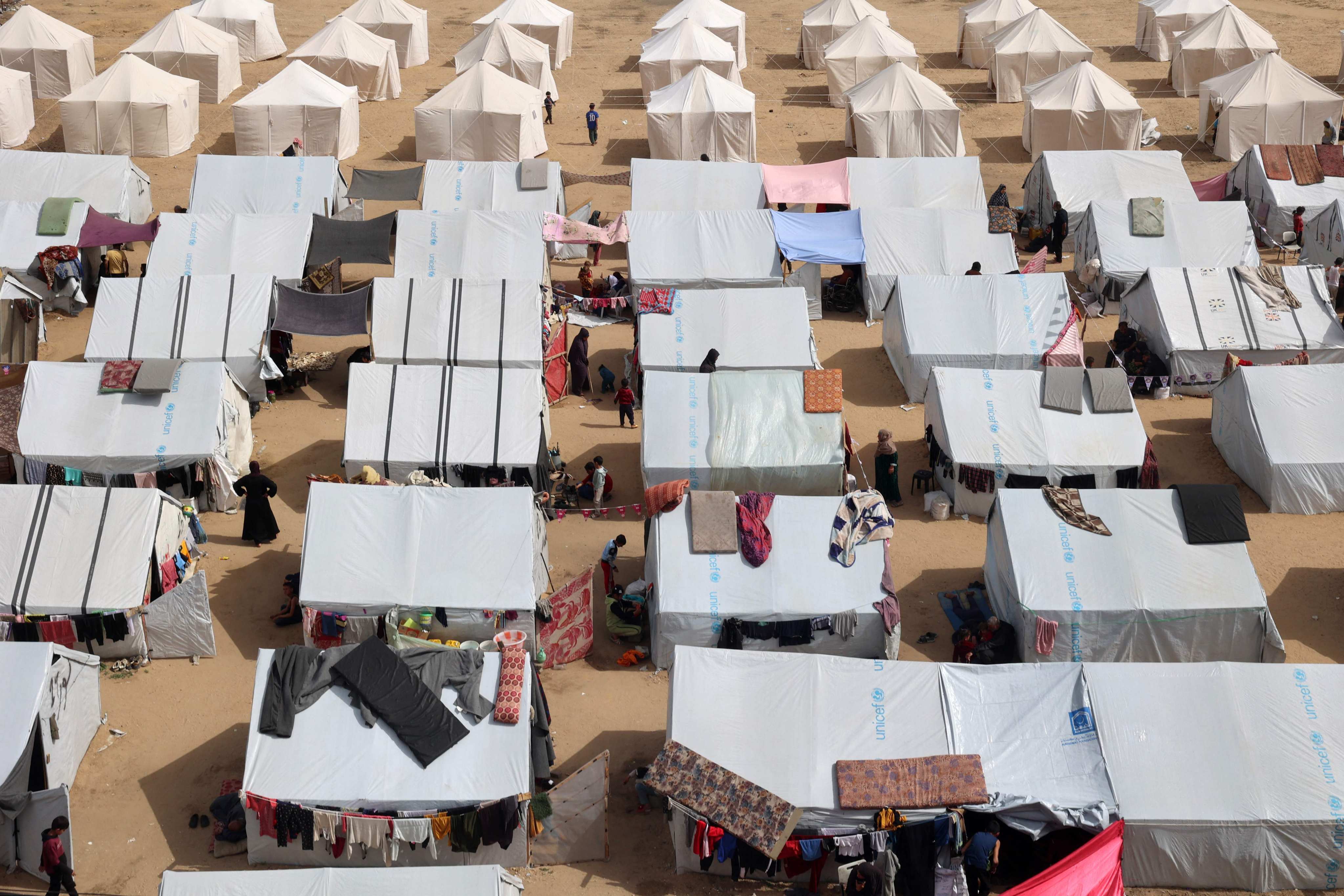 A makeshift camp for displaced Palestinians in Rafah, in the southern Gaza Strip. Photo: AFP