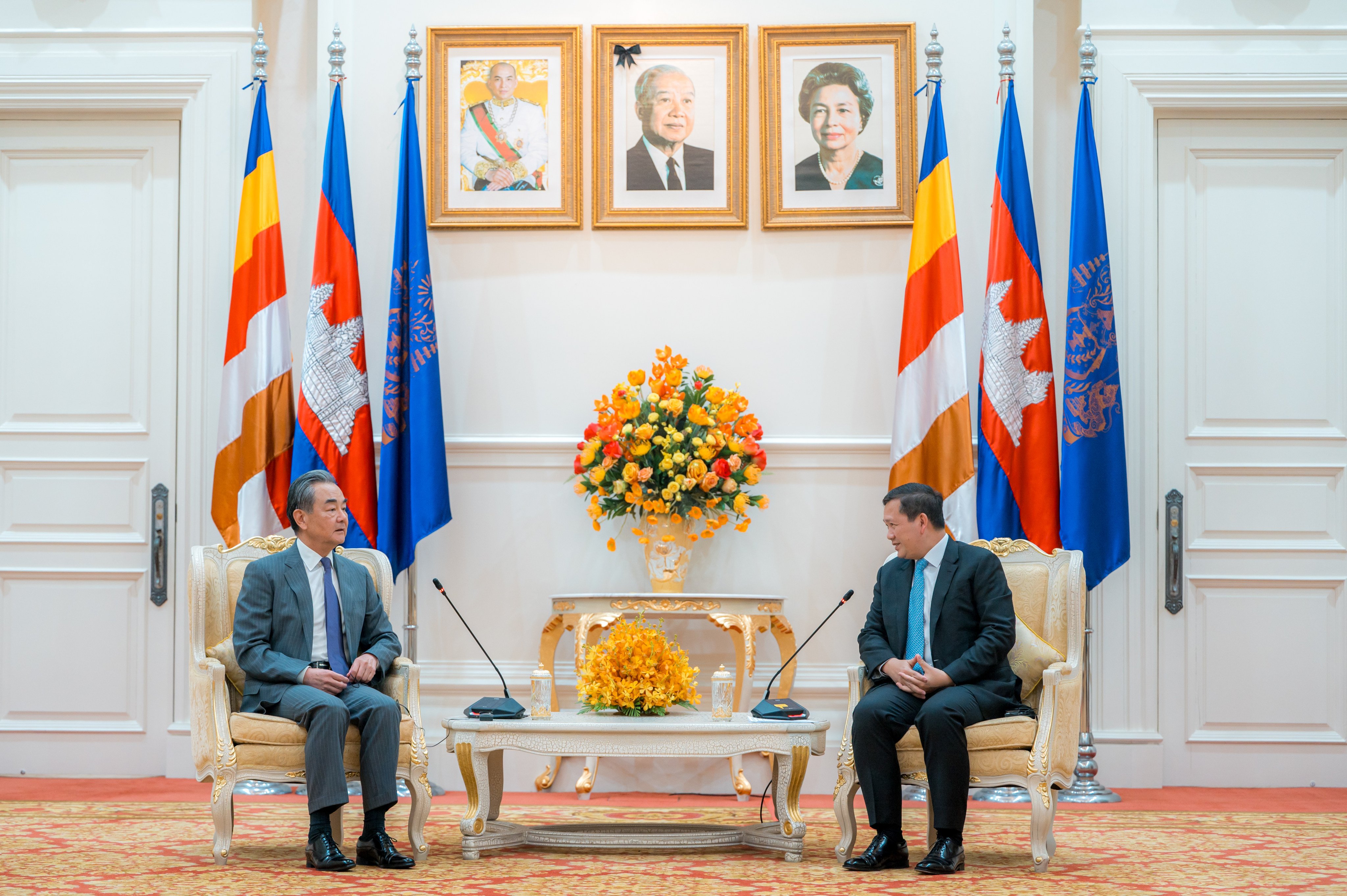 Chinese Foreign Minister Wang Y meets Cambodian Prime Minister Hun Manet in Phnom Penh, Cambodia, on Tuesday. Photo: Xinhua