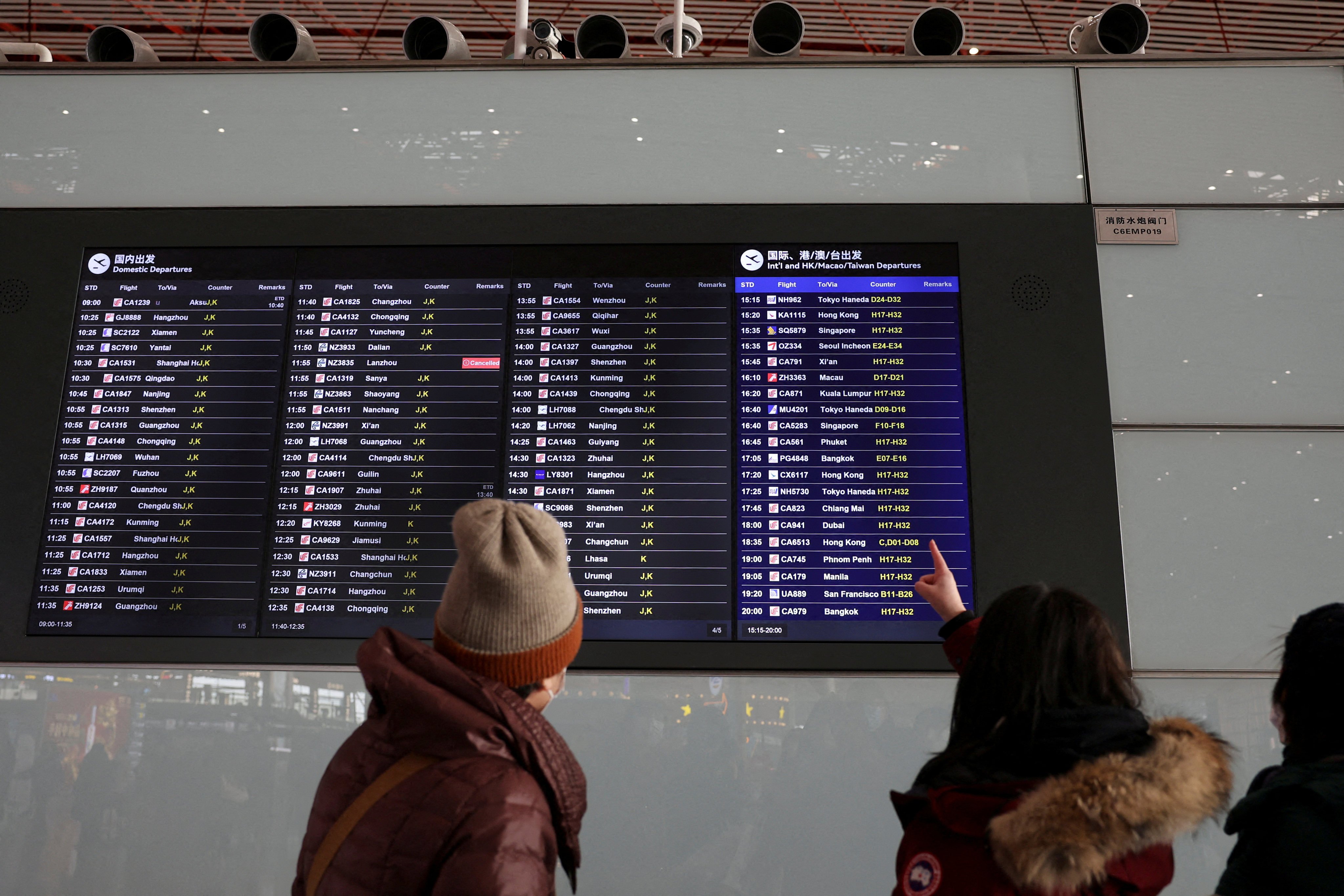 Ahead of the May Day holiday, 790,000 international flight tickets have been booked as of Monday, representing an increase of over 1.5 times compared to the same period last year, according to Chinese booking firm Umetrip. Photo: Reuters