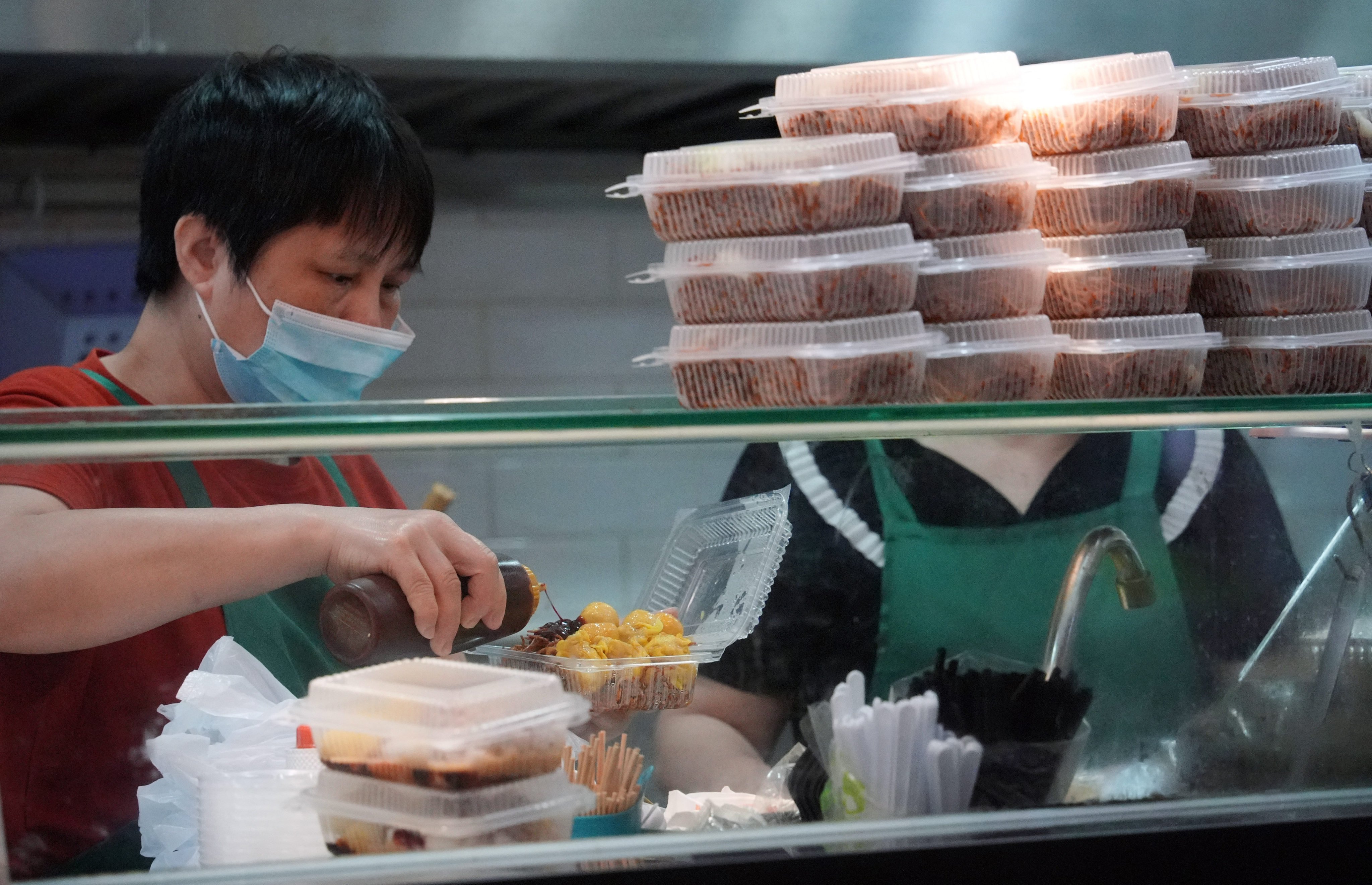 Environmental authorities introduced a throwaway plastic ban on April 22, covering styrofoam products and utensils such as cutlery and straws offered by takeaway outlets. Photo:  Eugene Lee