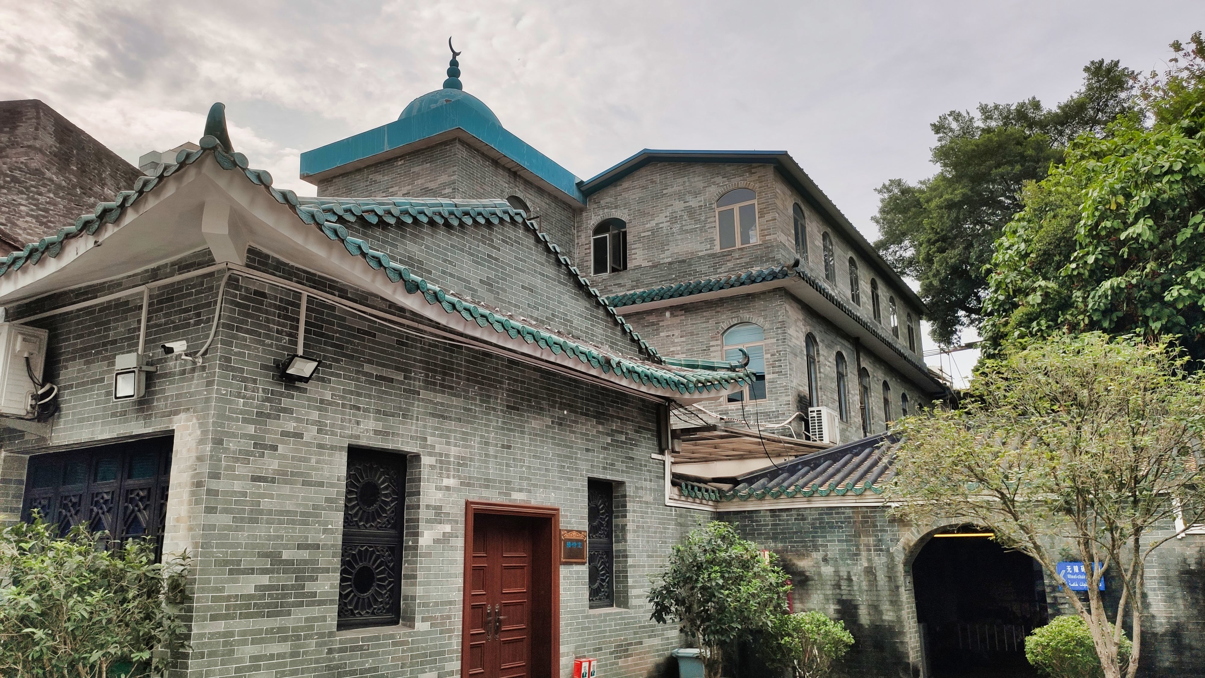 Huaisheng Mosque