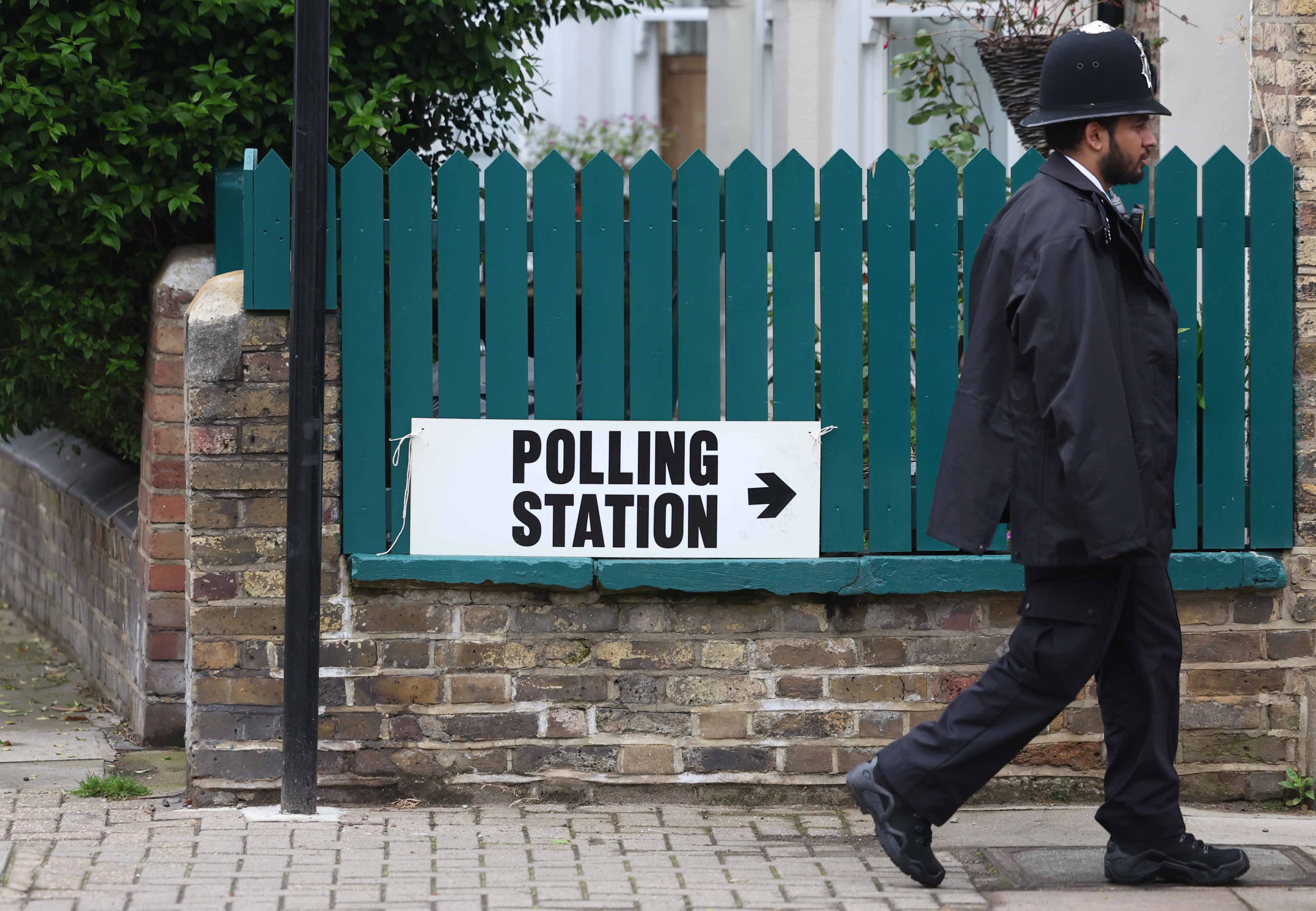 A polling station in London. Photo: EPA-EFE
