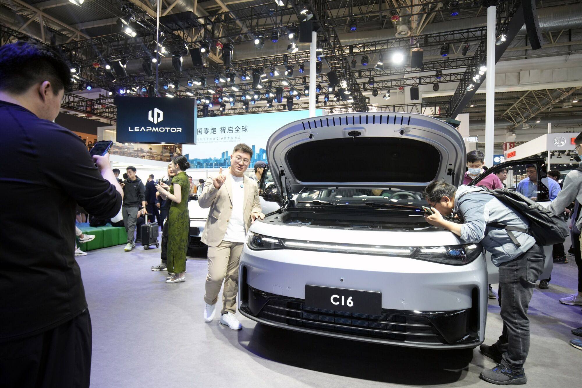 A Leapmotor C16 electric SUV is displayed at the Beijing Auto Show on April 25. Photo: Bloomberg