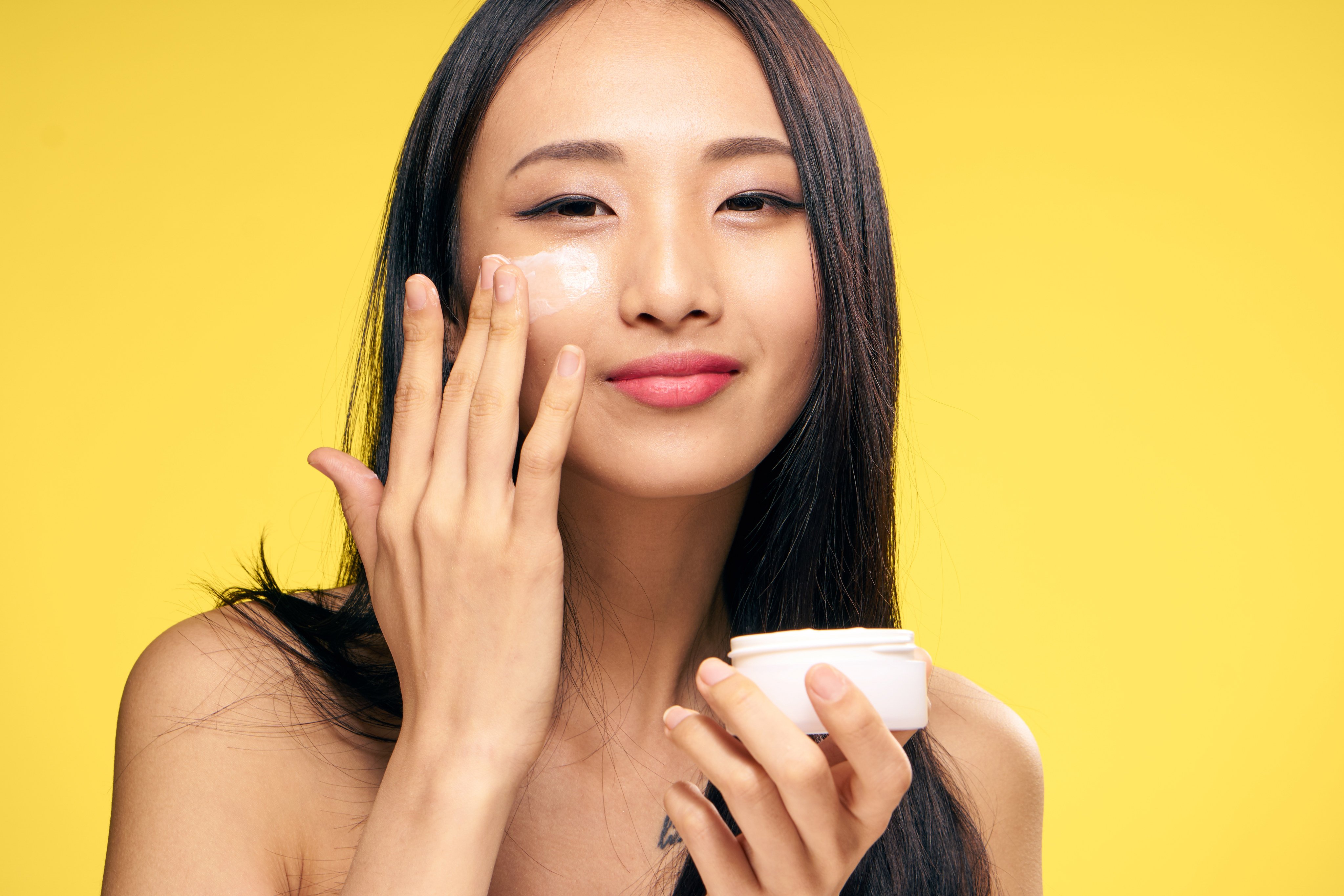International retailers like Sephora and Watsons have failed to topple Olive Young from its perch as one of South Korea’s top beauty stores. We recommend the best toners, essence, serums and sheet masks to buy there. Photo: Shutterstock