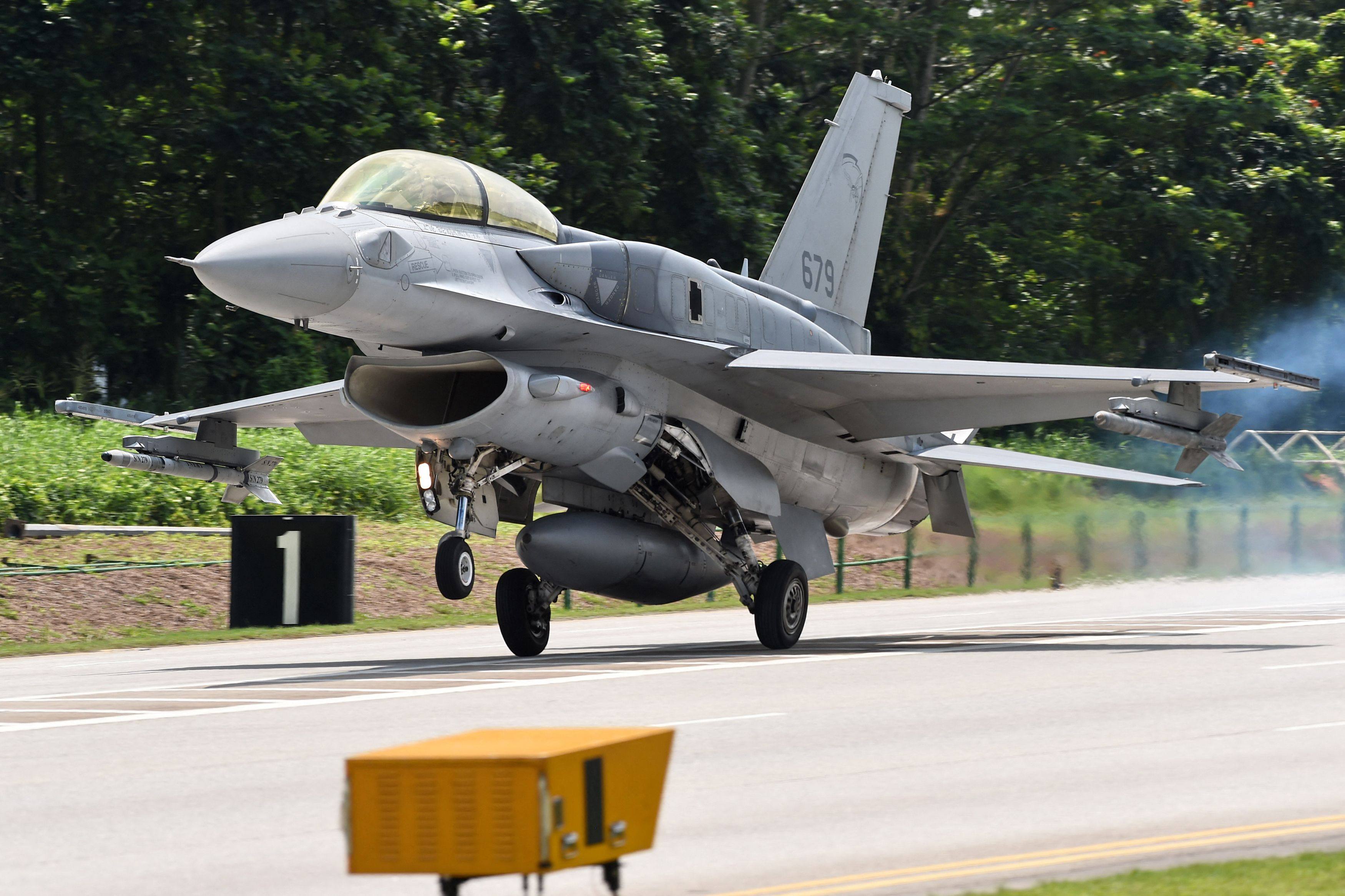 A Republic of Singapore Air Force (RSAF) F-16 fighter jet crashed at a military airbase in Singapore on Tuesday. Photo: AFP