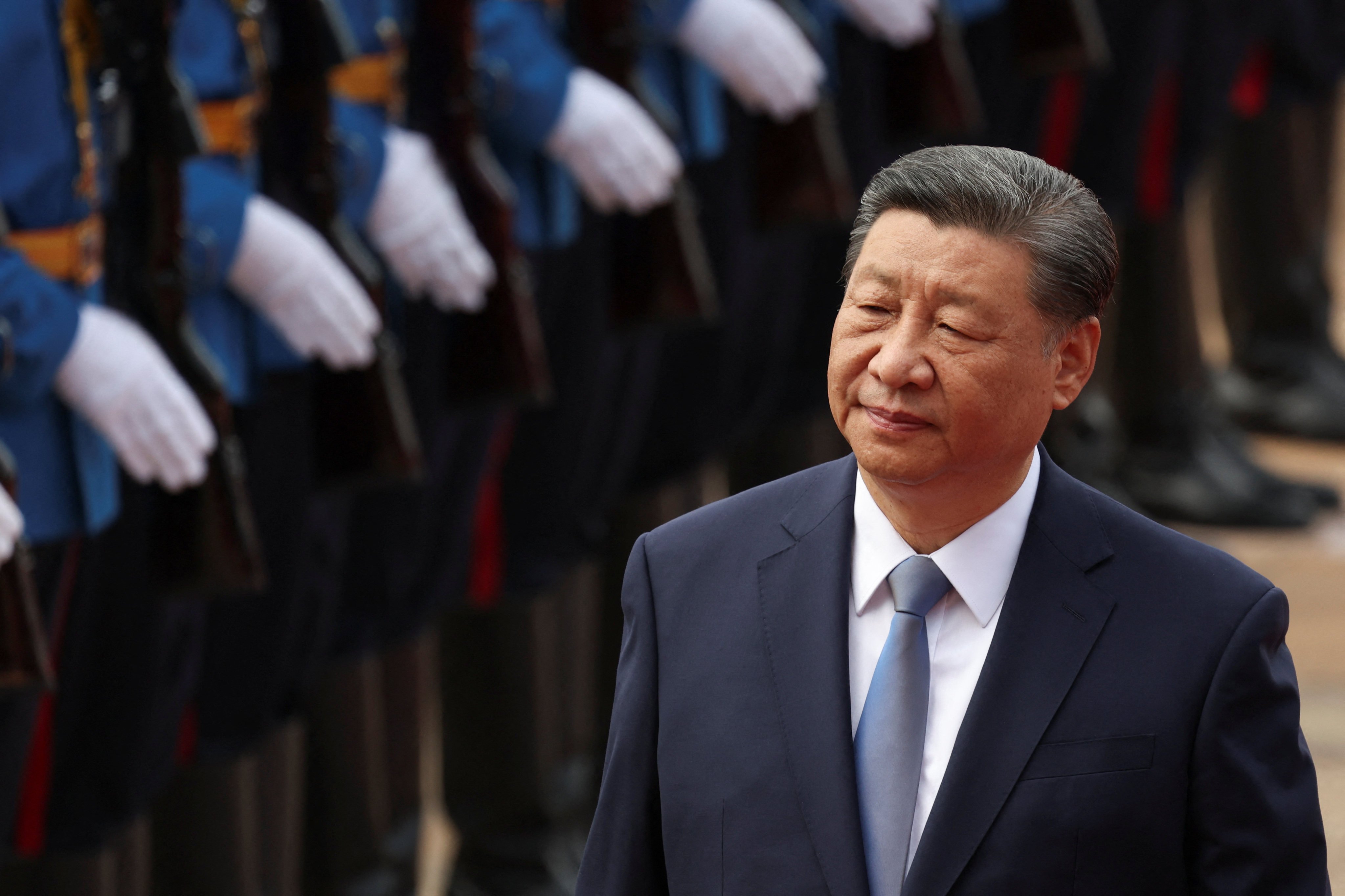 Chinese President Xi Jinping inspects the Serbian Army honour guard during a welcome ceremony in Belgrade. Photo: Reuters