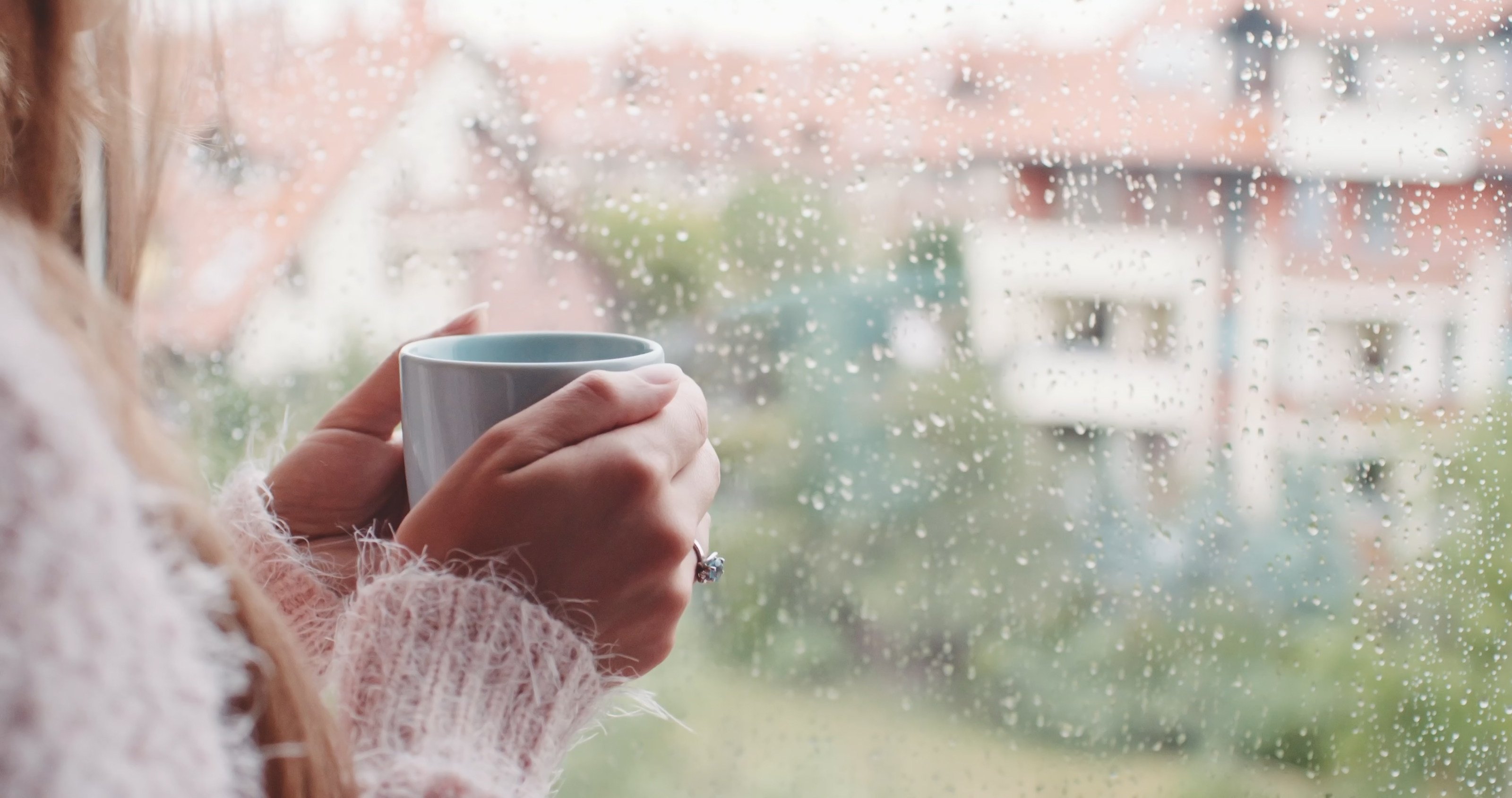 This week, on Word Up, we get you nine phrases related to overcast weather that will enrich your English writing. Photo: Shutterstock 