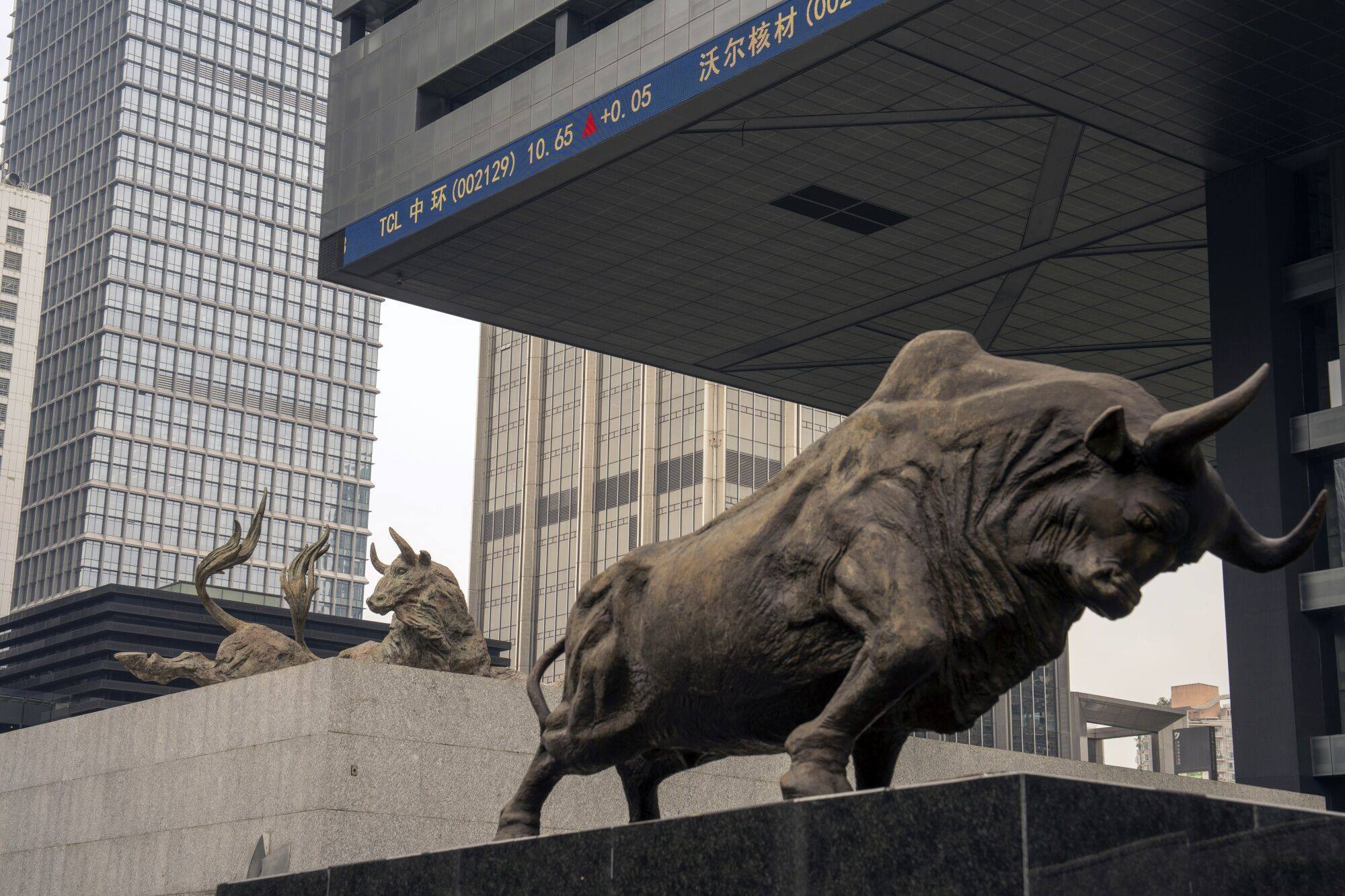 A bull statue in front of the Shenzhen Stock Exchange building in Shenzhen, China, pictured on May 7, 2024. Photo: Bloomberg