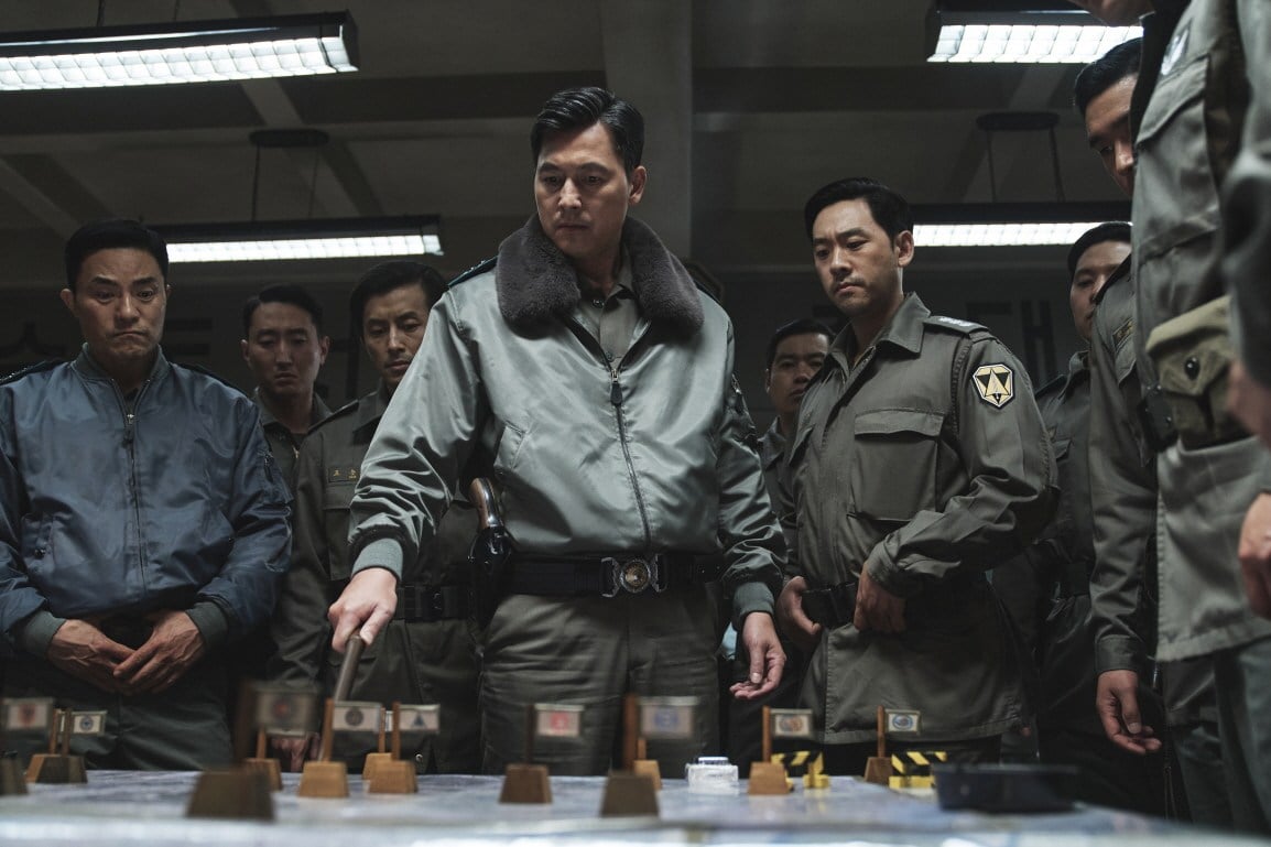 Jung Woo-sung (centre) in a still from 12.12: The Day.