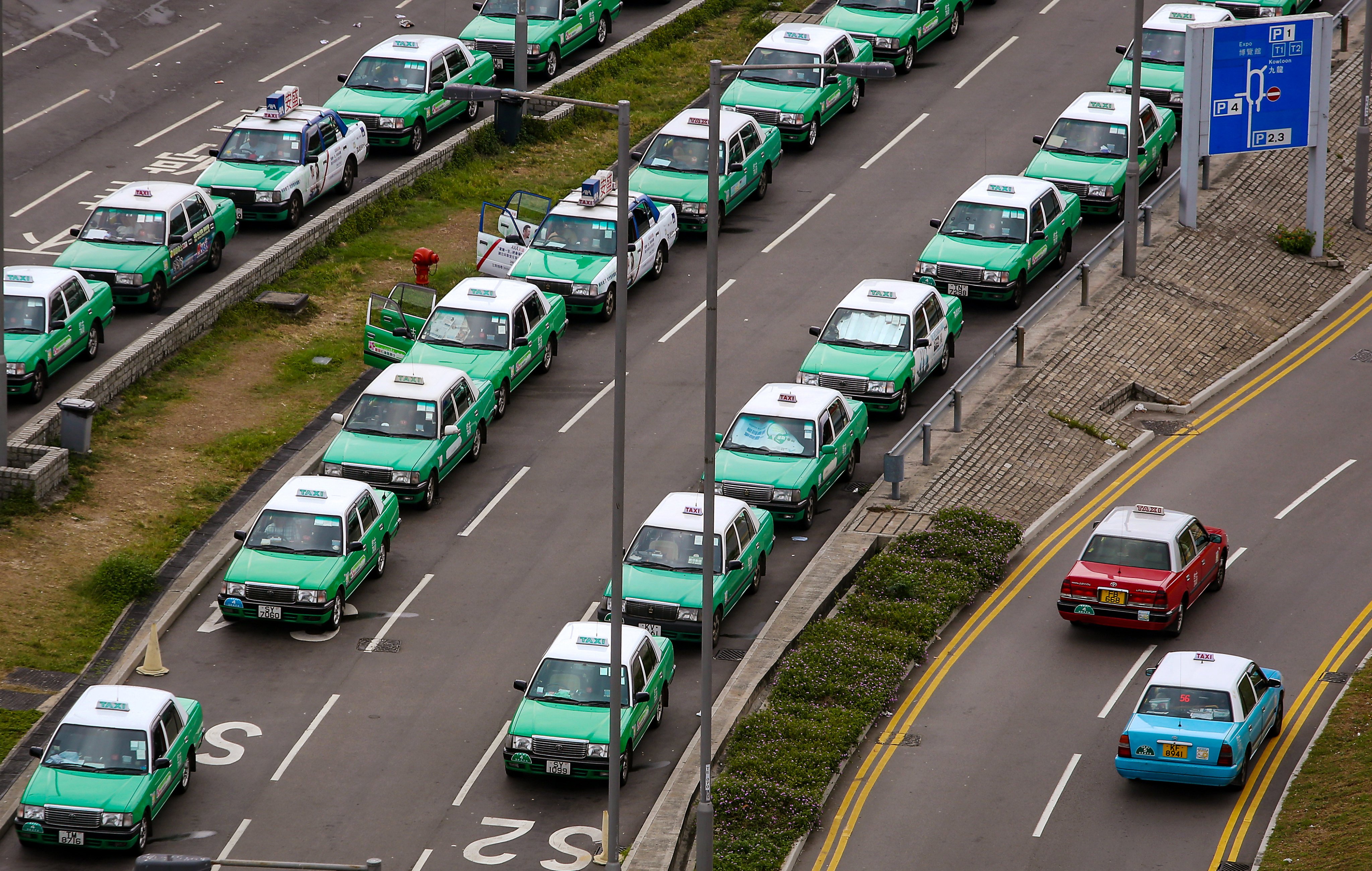 The starting rate for green New Territories cabs will rise to HK$25.50. Photo: Sam Tsang