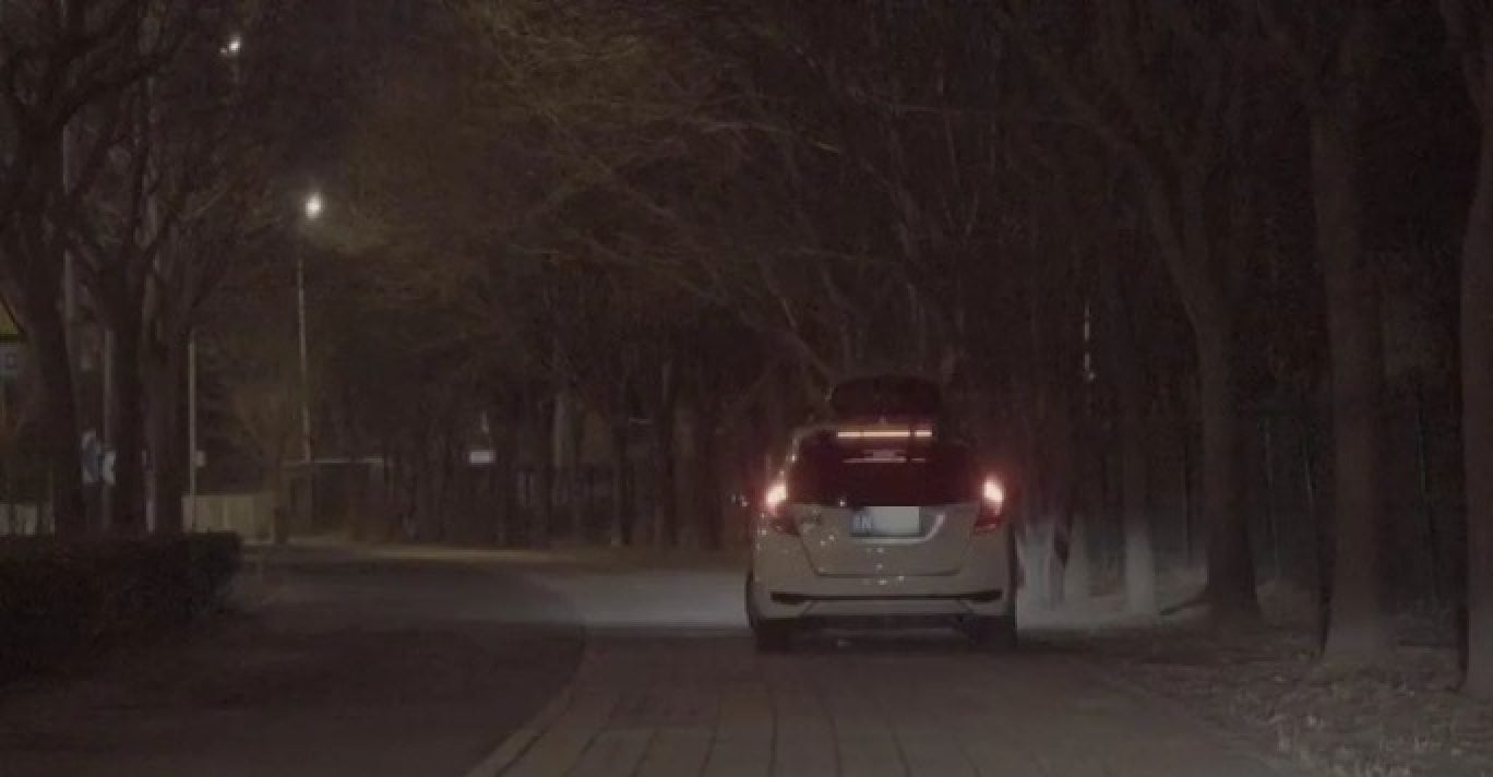 On Mondays at 3am, Huang bids farewell to his sleeping partner with a kiss before departing Taiyuan, taking the train back to Beijing to be at work by 9.30am. Photo: Weibo