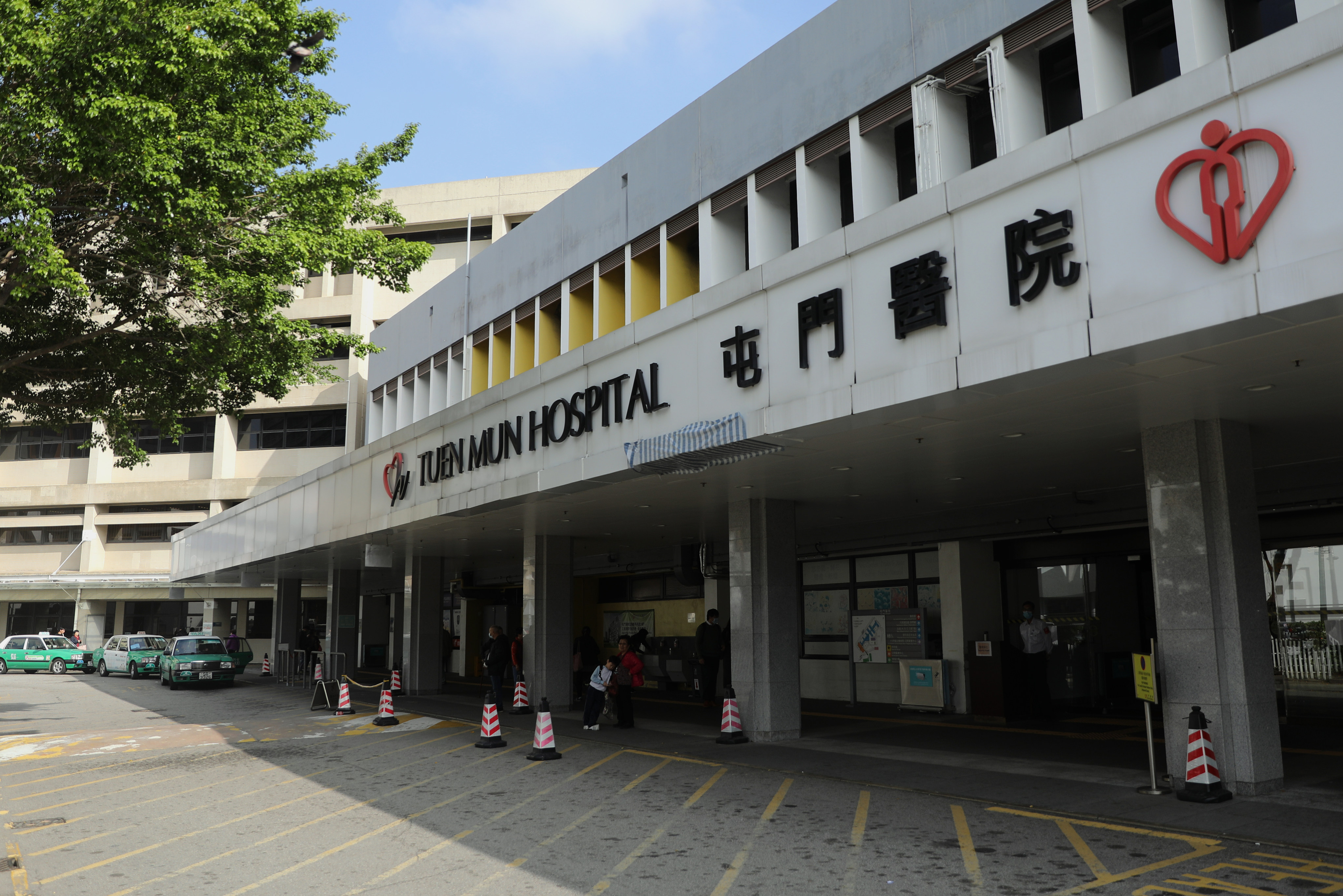 The taxi driver was declared dead at Tuen Mun Hospital two hours after the crash. Photo: Sam Tsang