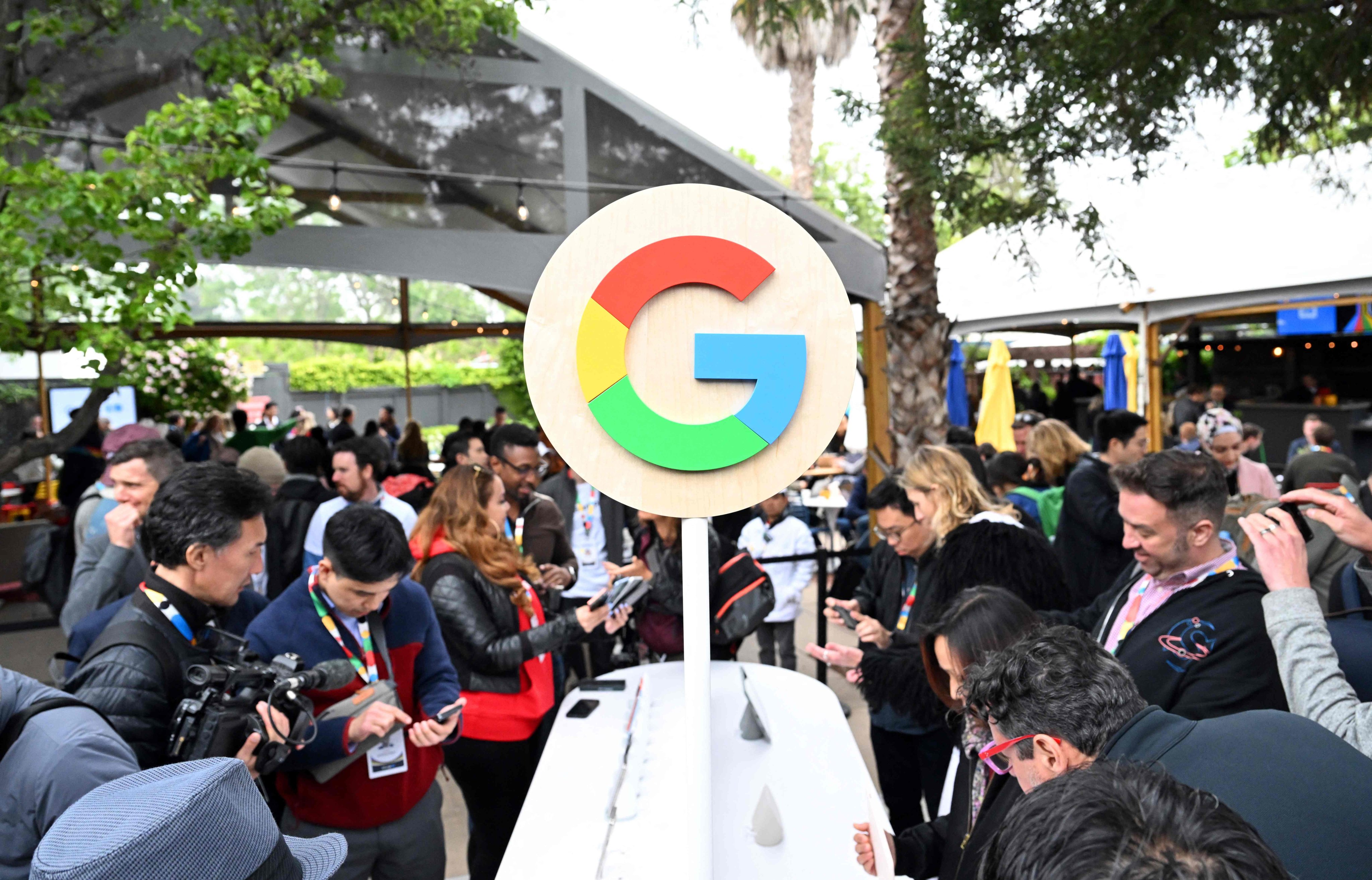 Members of the media view new Google products during the Google I/O event at Shoreline Amphitheatre in Mountain View, California, on May 10, 2023. Photo: AFP