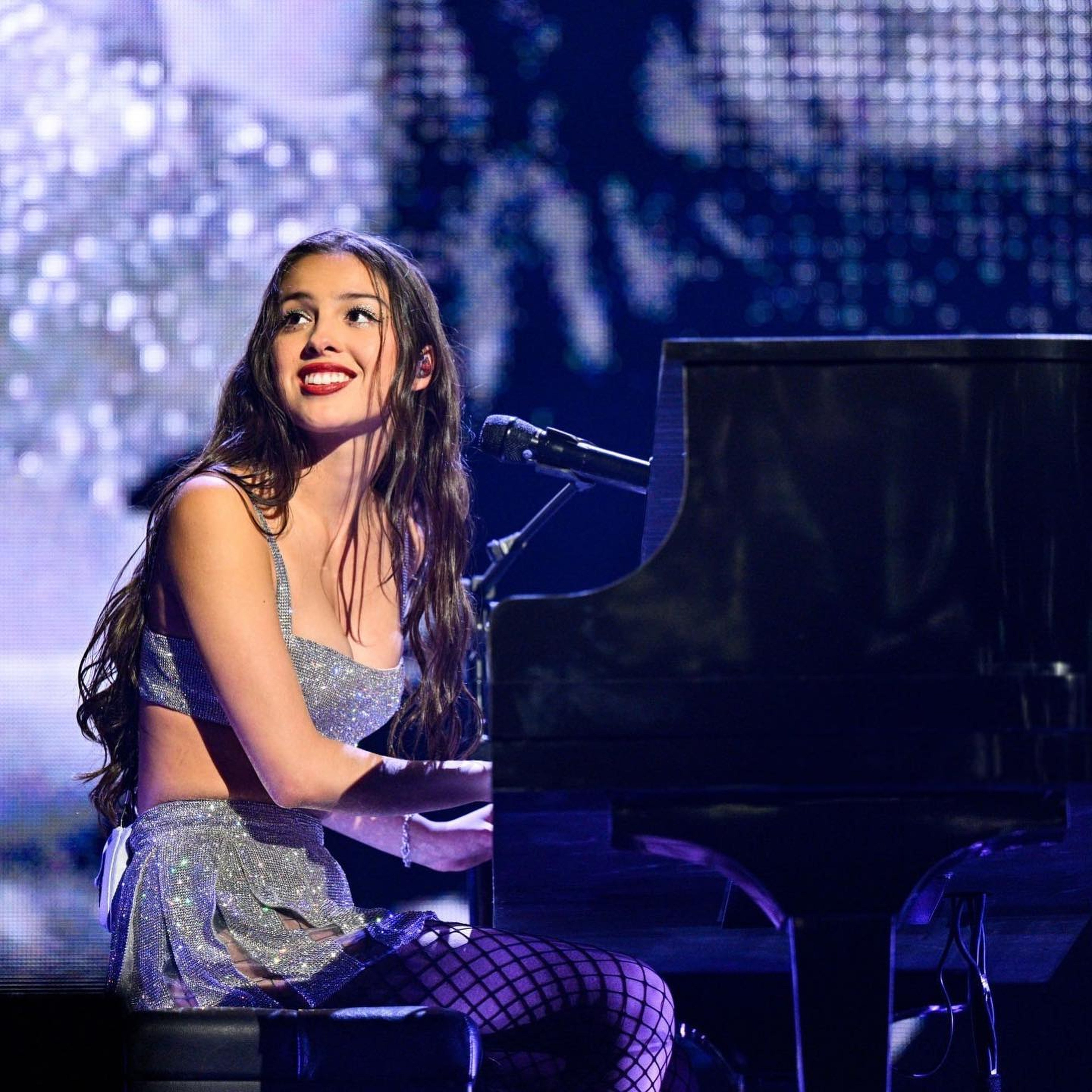 Olivia Rodrigo performing during her Guts World Tour. Photo: Instagram/@oliviarodrigosp