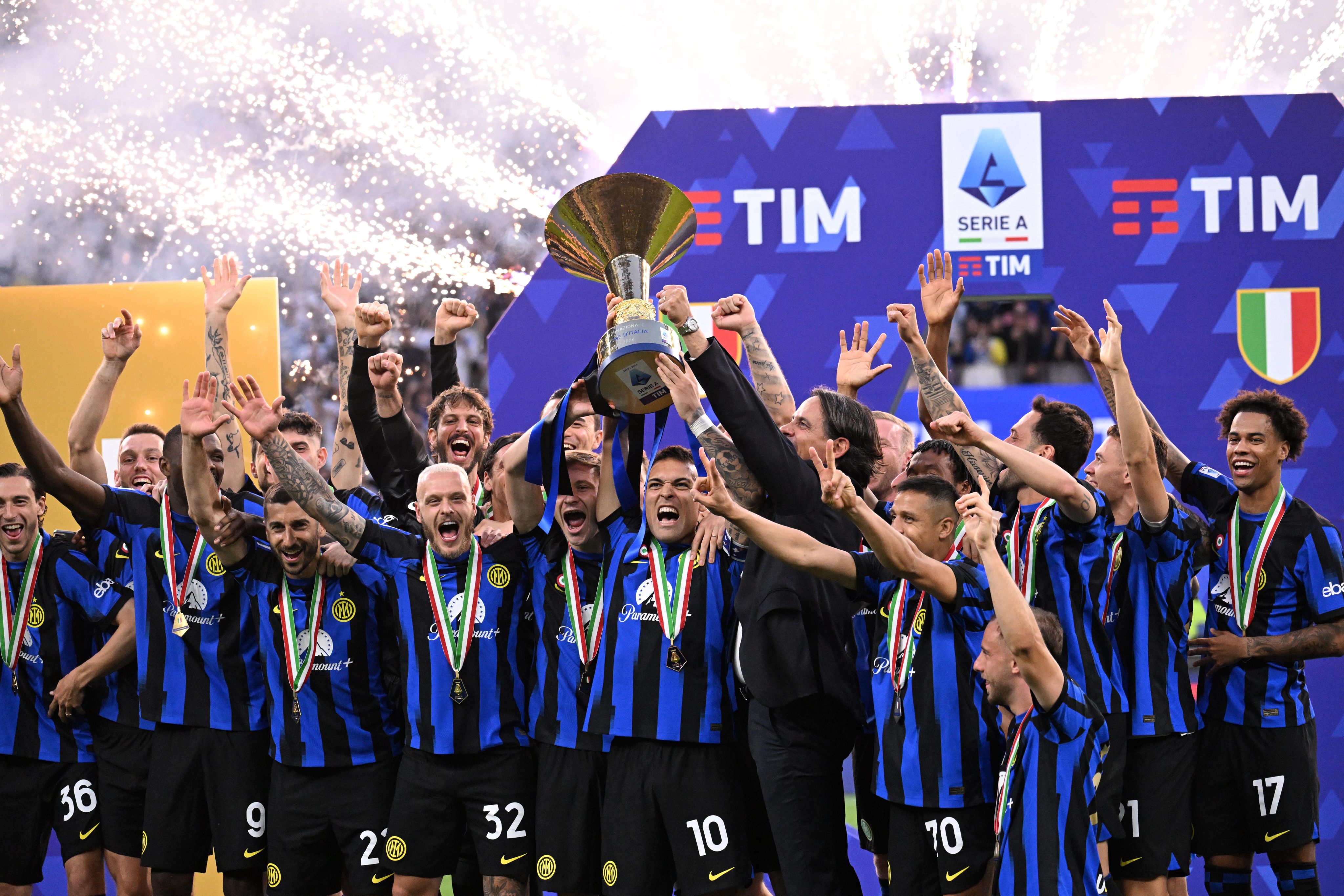 Inter Milan players and staff celebrate after winning this season’s Serie A title. Photo: Xinhua