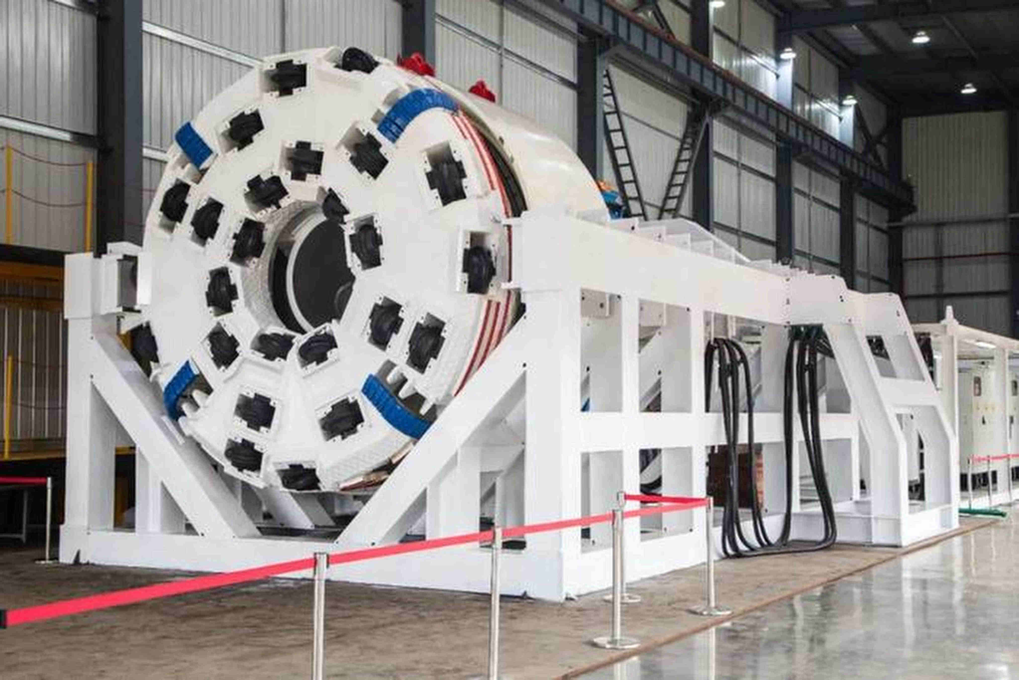 Chinese developers have combined numerous technologies into a single tunnelling machine that can cope with a range of complex geological environments. Credit: China Railway Science & Industry Group Corporation
