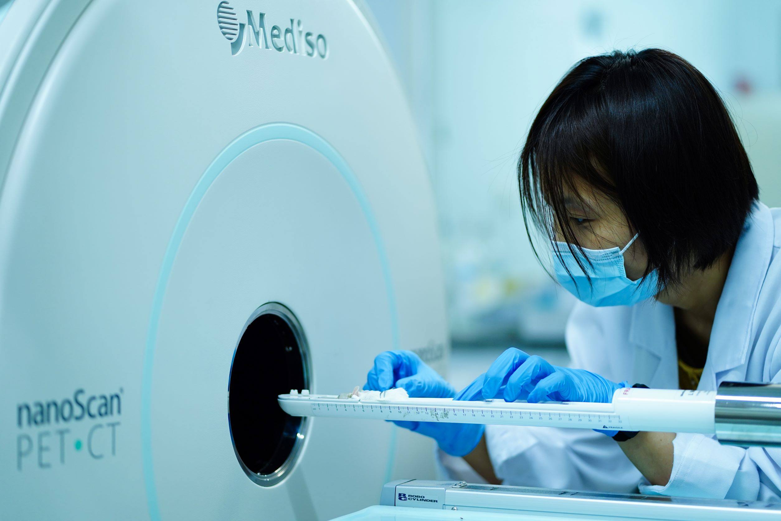 Chinese researchers have been working on a breakthrough cancer treatment which targets tumour cells while leaving healthy tissue alone. Photo: Peking University