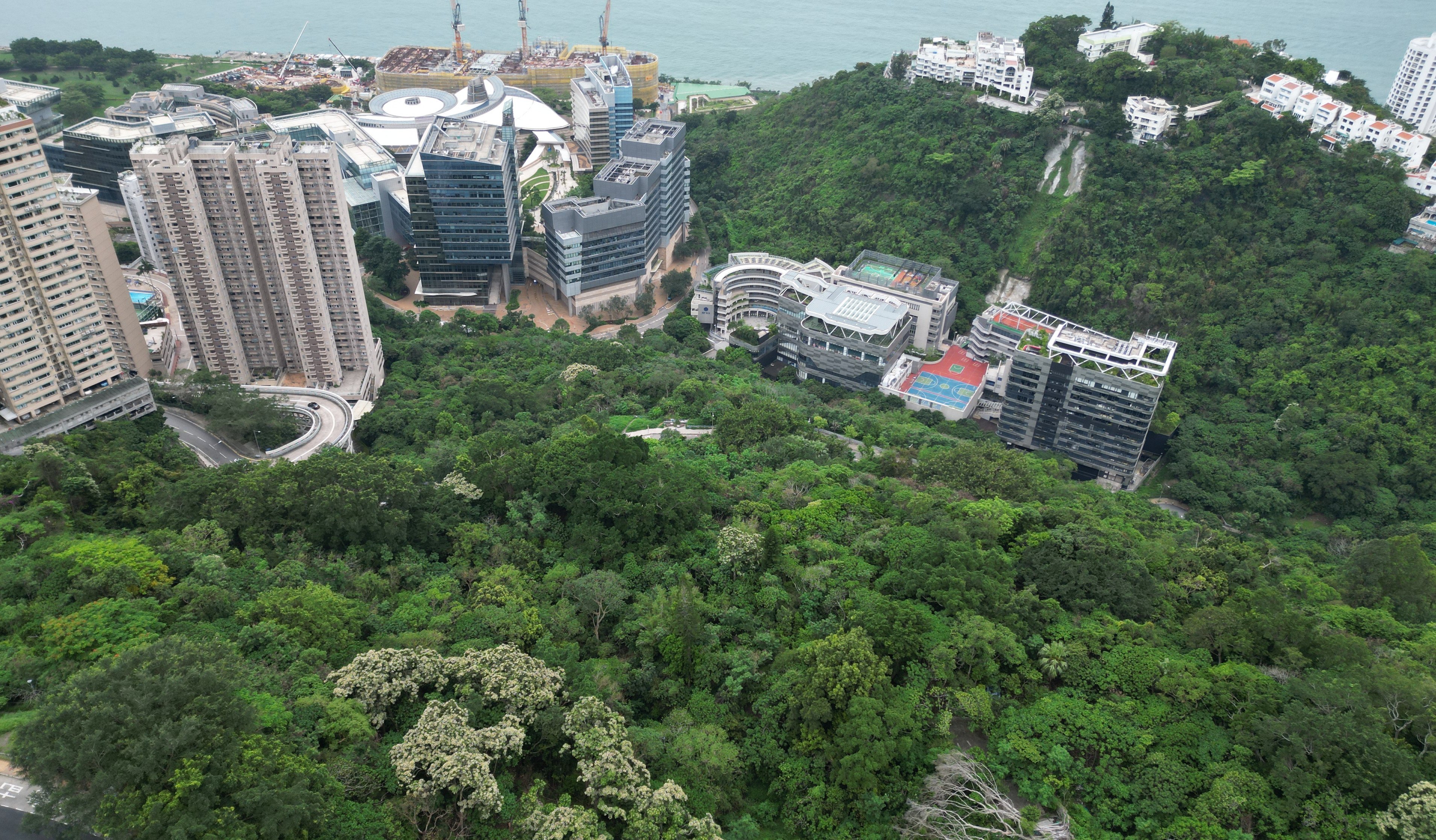 Pok Fu Lam in southern Hong Kong. According to HKU, the Global Innovation Centre on Pok Fu Lam Road near Queen Mary Hospital is expected to be a world-class academic and scientific research facility. Photo: Dickson Lee
 